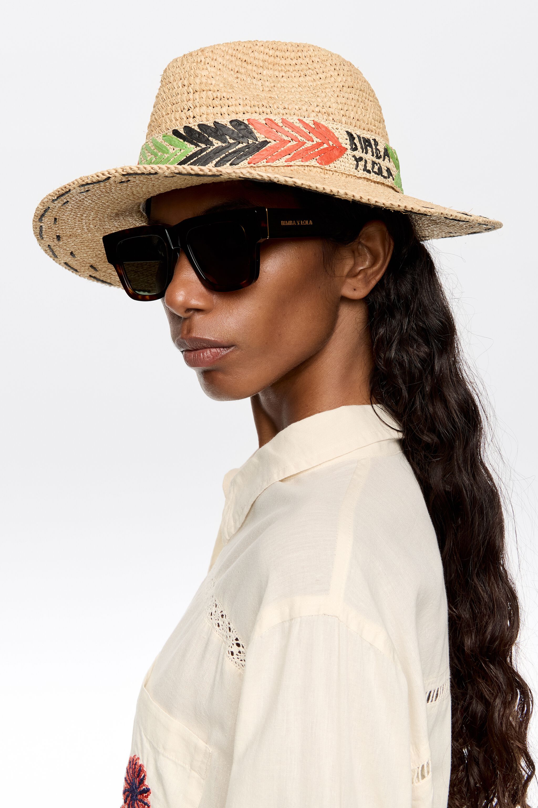 Multicolor embroidered beige paper raffia hat