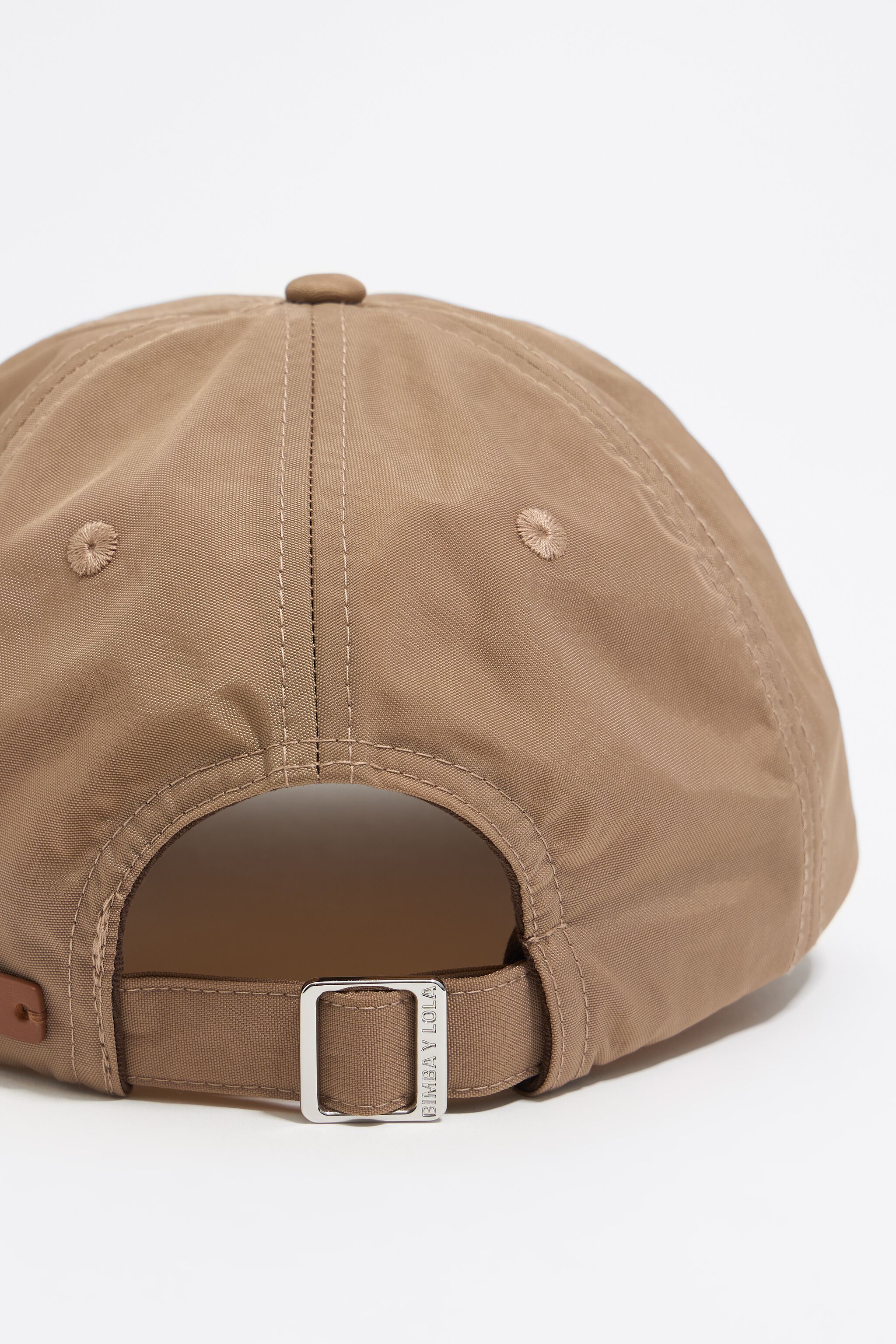 Camel nylon cap