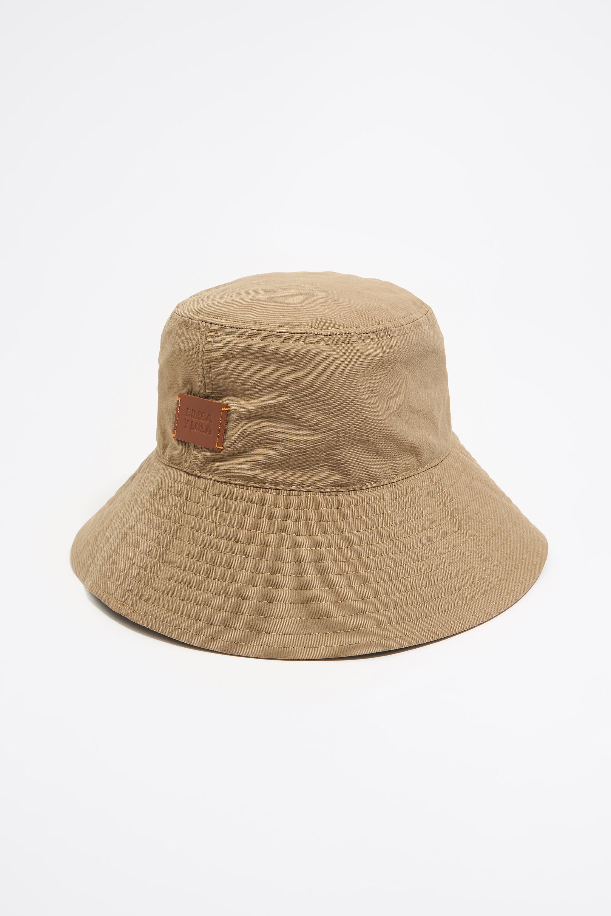 Camel trench bucket hat