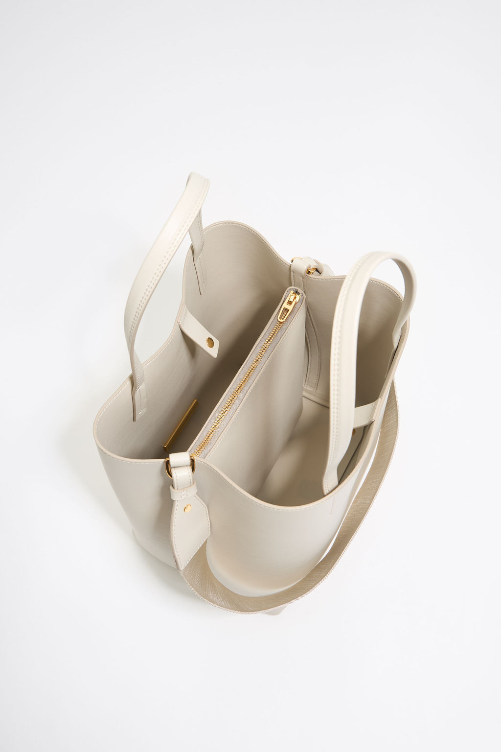 Large stone leather Chihuahua bag