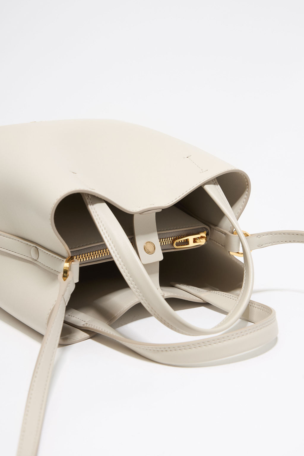 Small stone leather Chihuahua bag