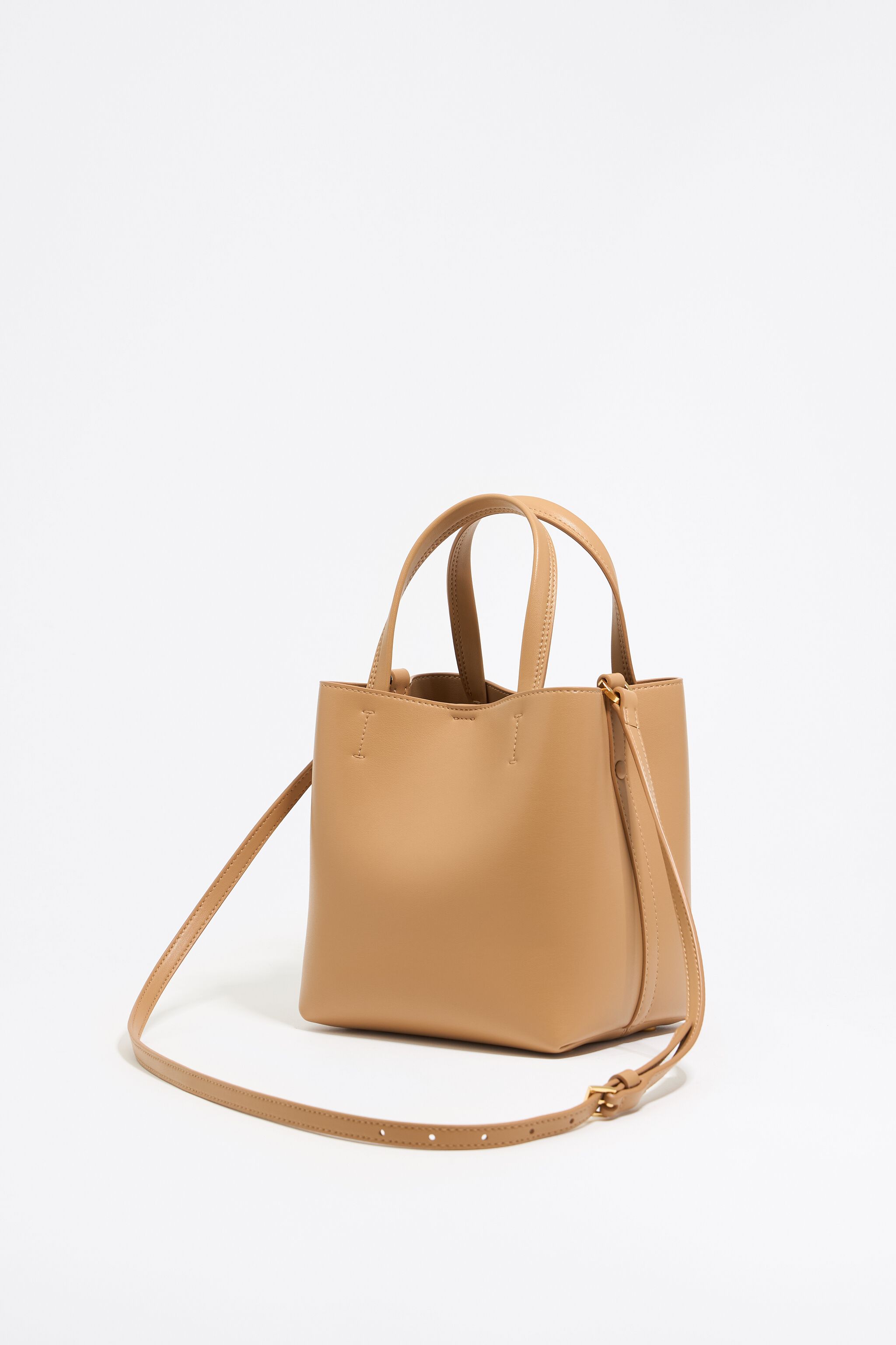 Small caramel leather Chihuahua bag