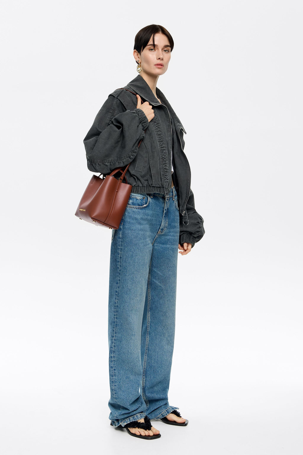 Small walnut leather Chihuahua bag