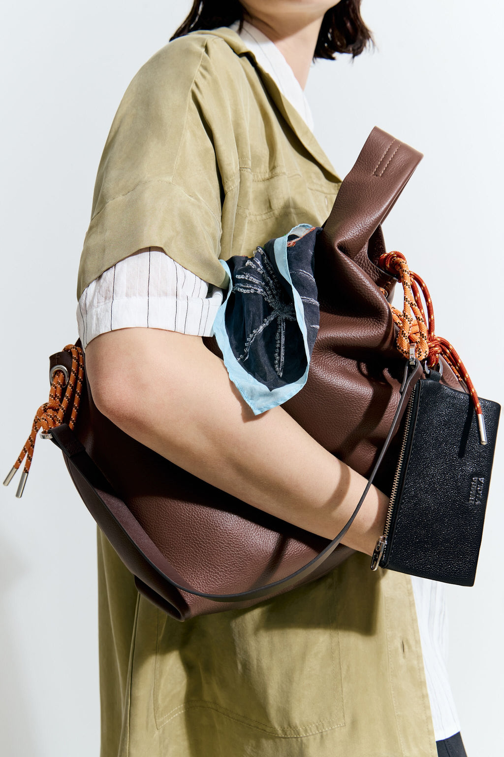 Medium brown leather Paper bag