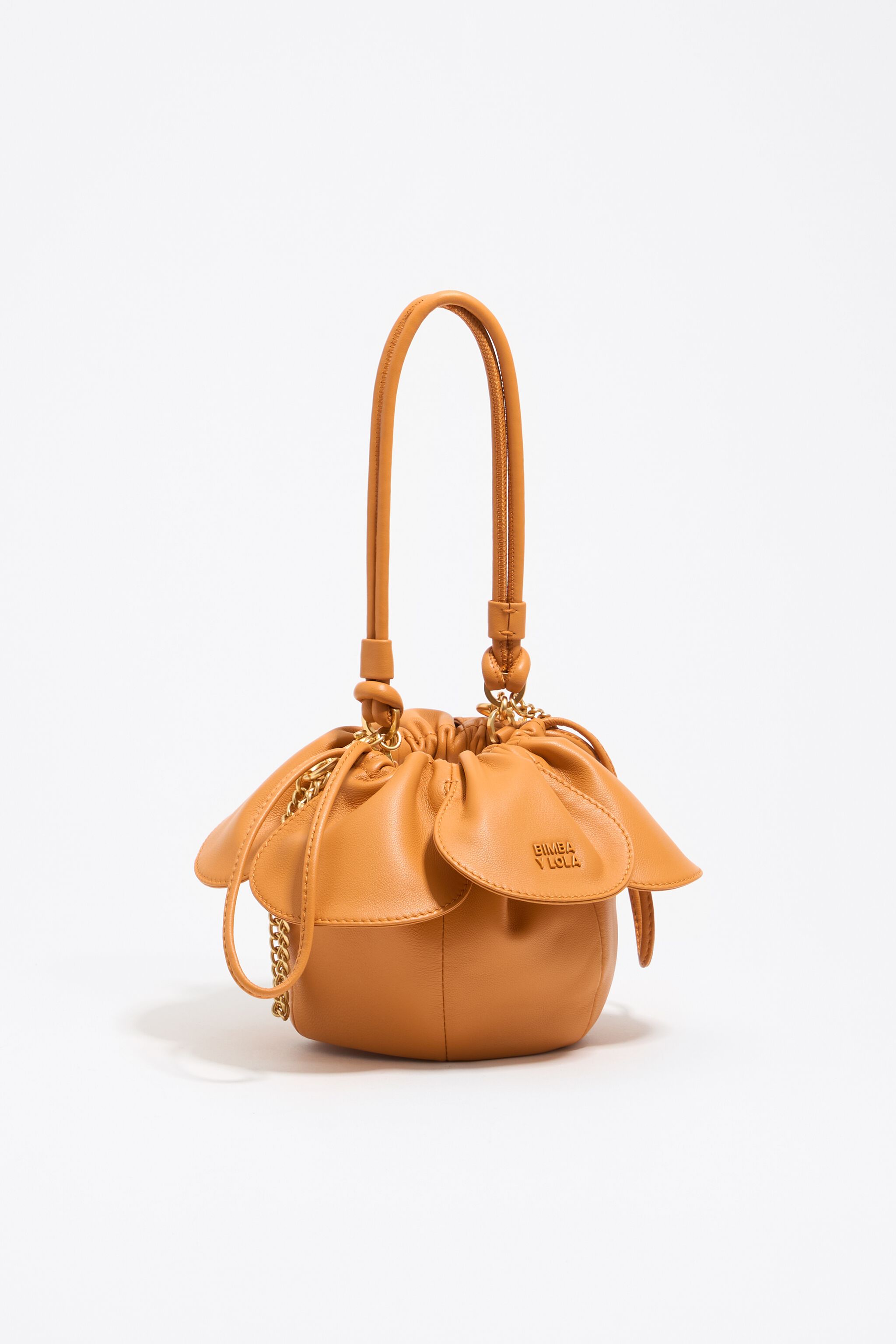 Turmeric leather Pétalo bag