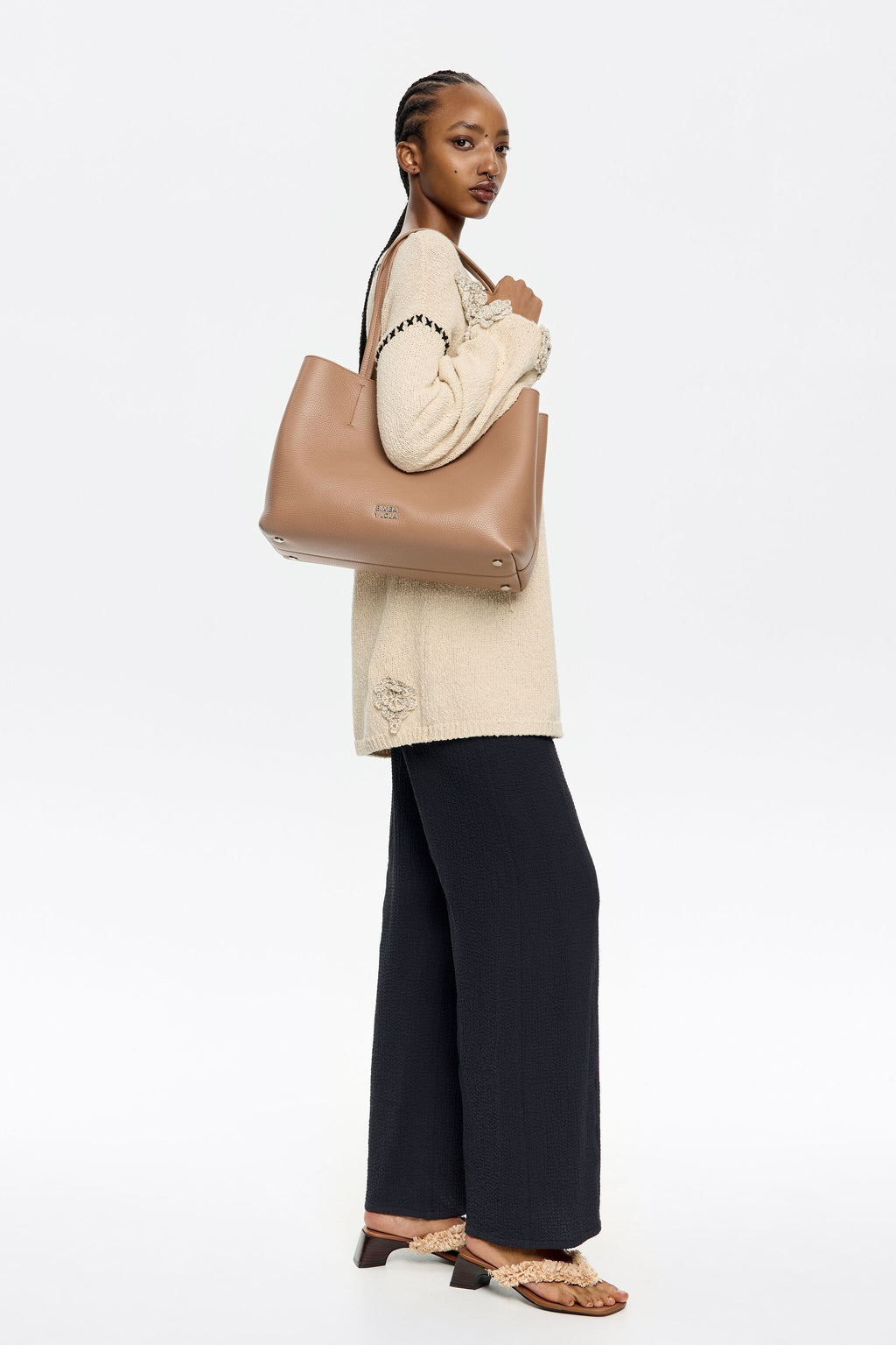 Large light brown leather Chihuahua shopper bag