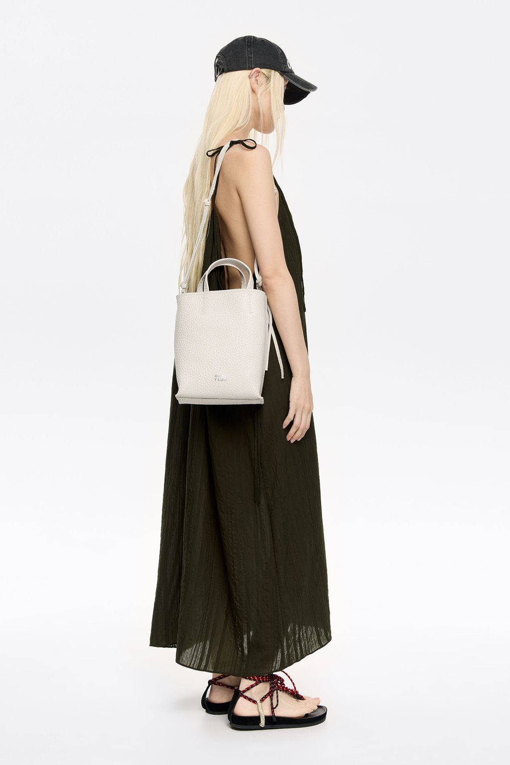 Medium off-white leather bag