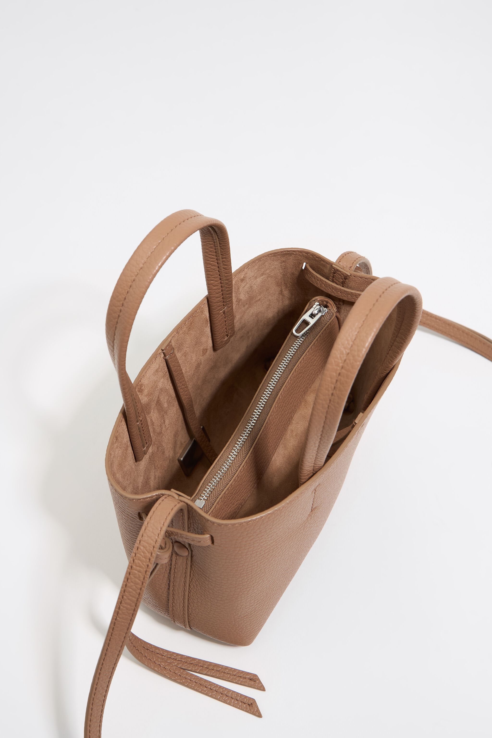 Mini light brown leather Chihuahua bag