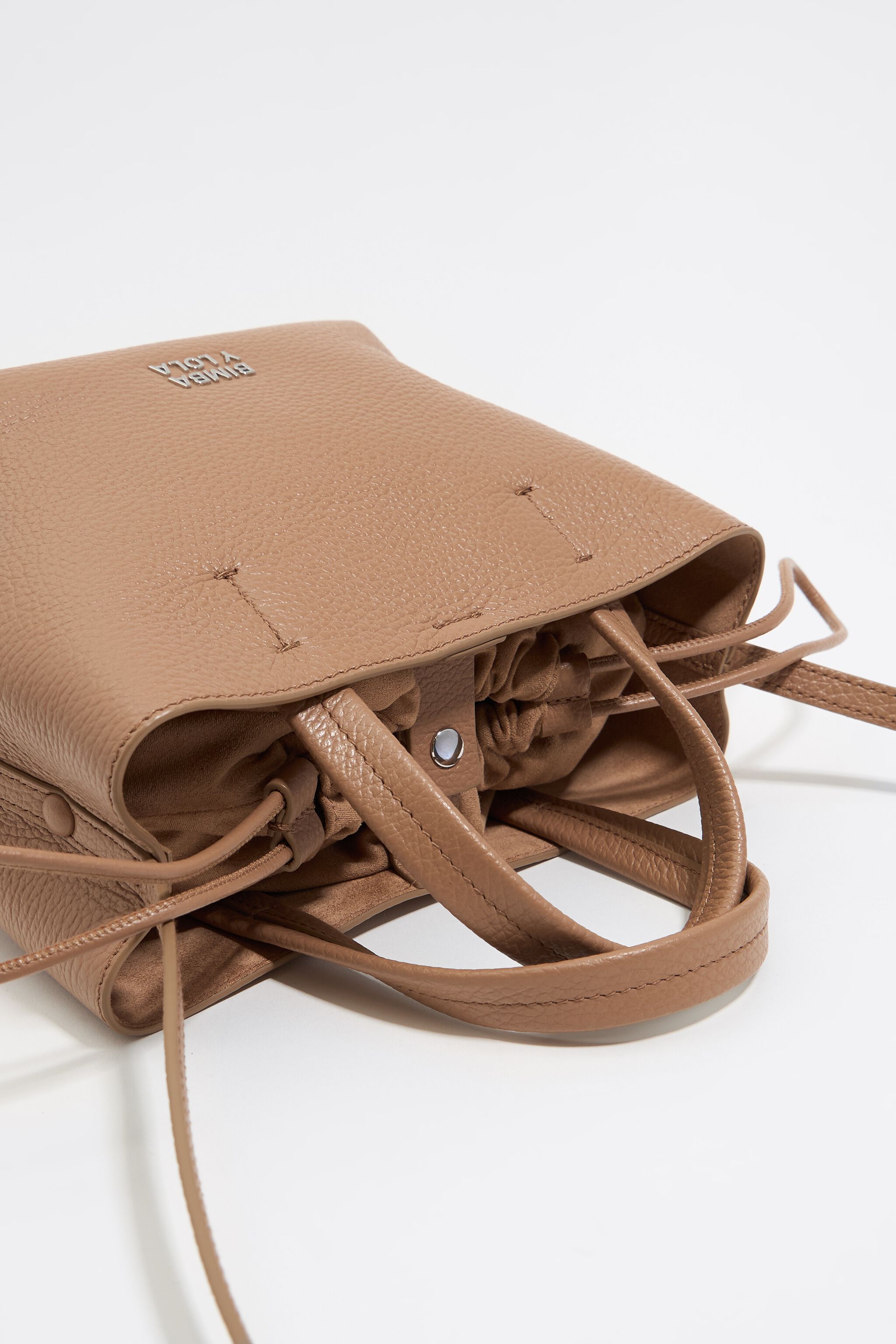 Mini light brown leather Chihuahua bag