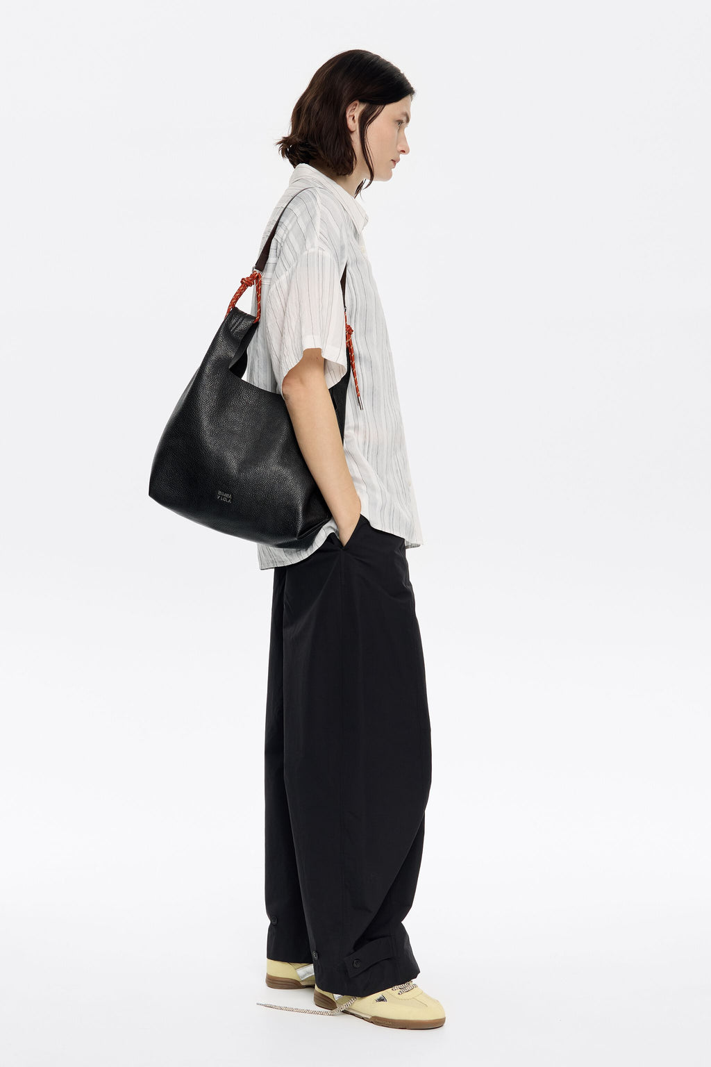 Medium black leather Paper bag