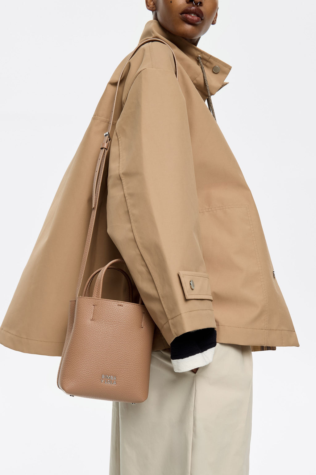 Mini light brown leather Chihuahua bag