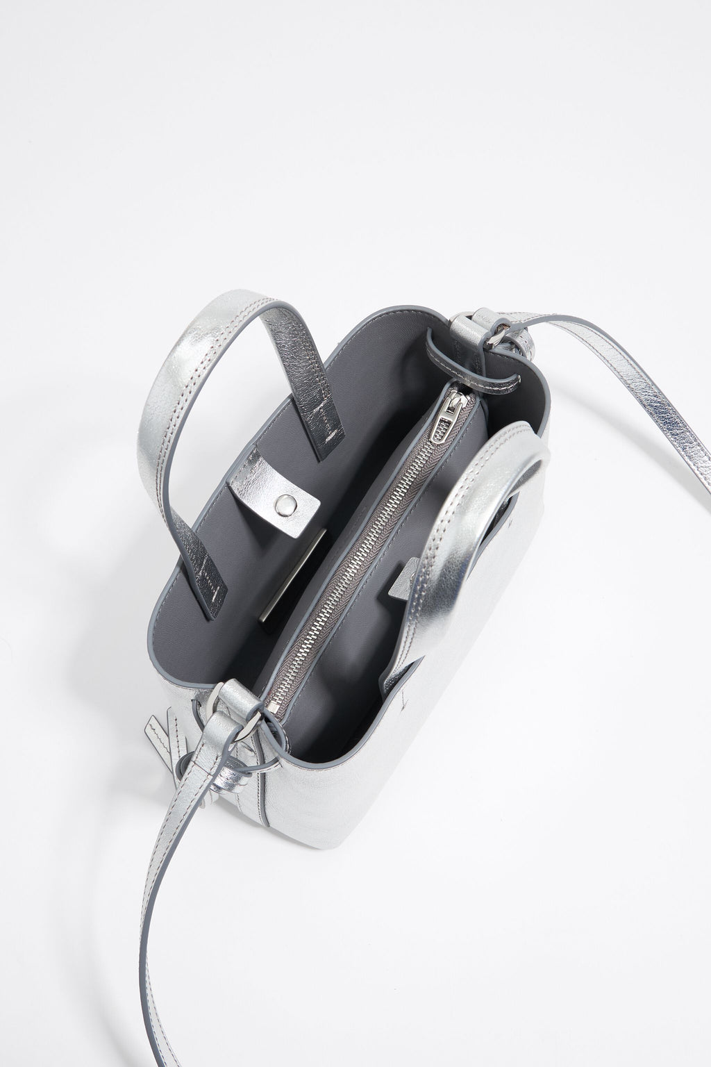 Mini silver leather Chihuahua bag