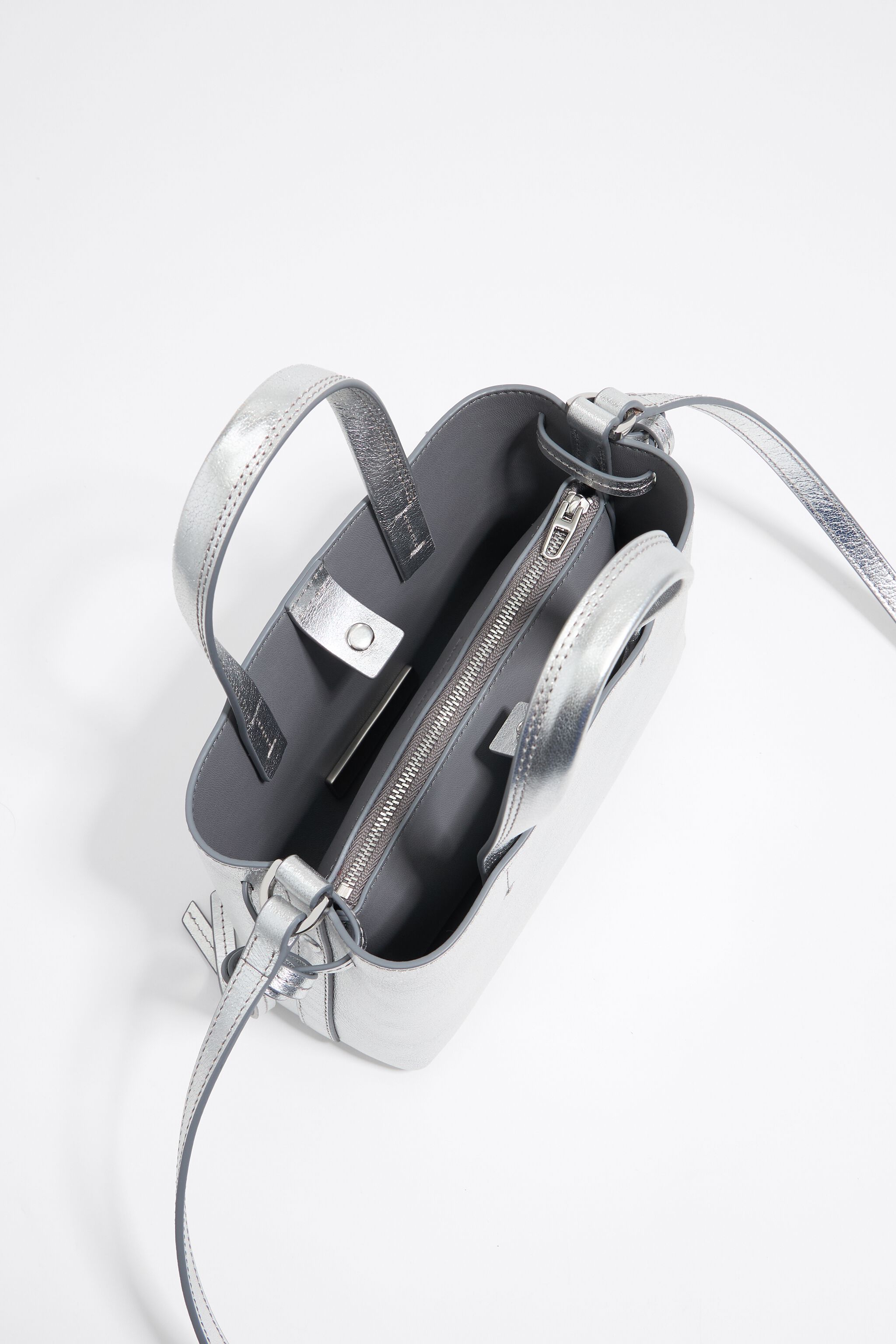 Mini silver leather Chihuahua bag