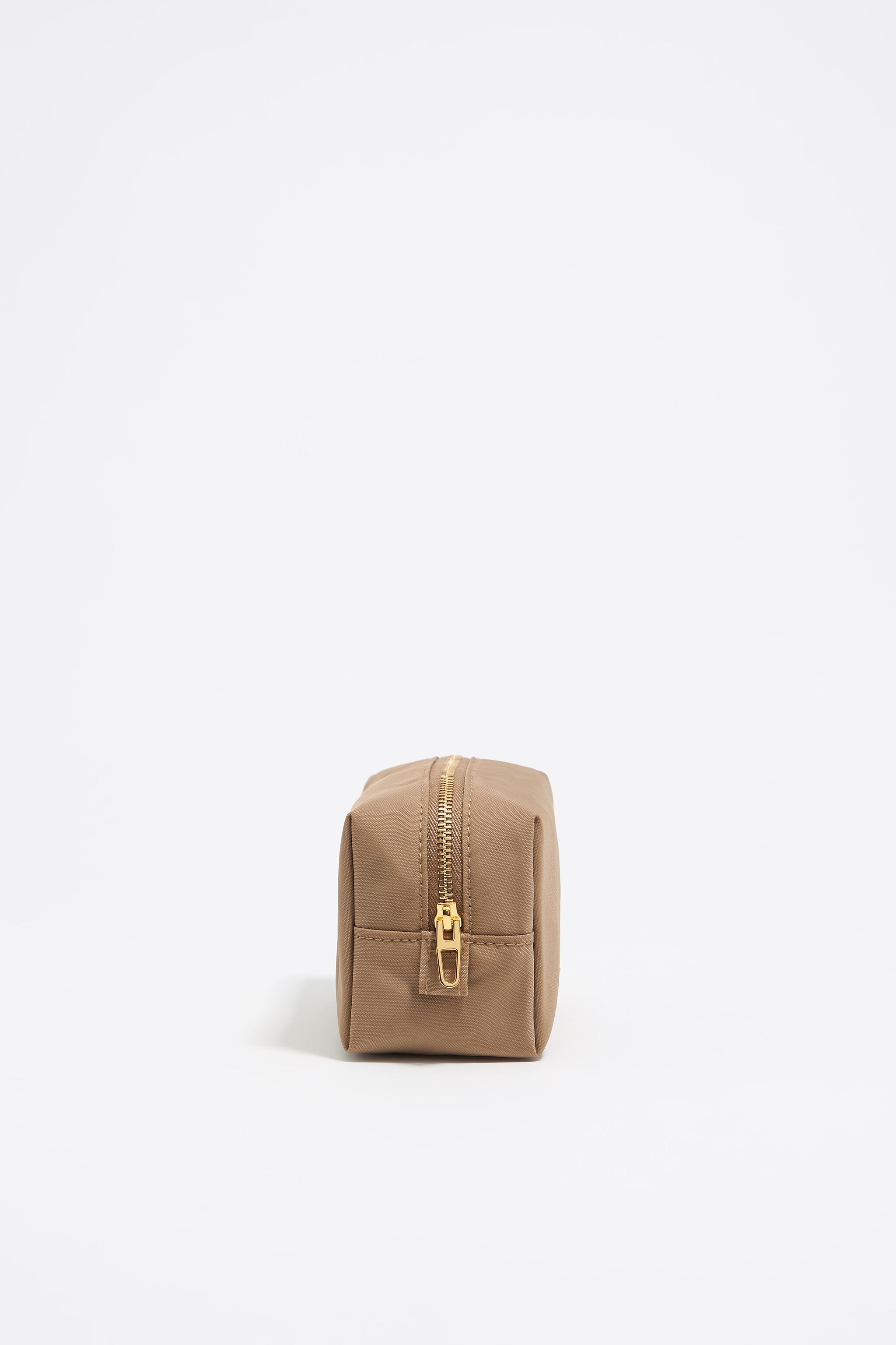 Small bark brown nylon make-up case
