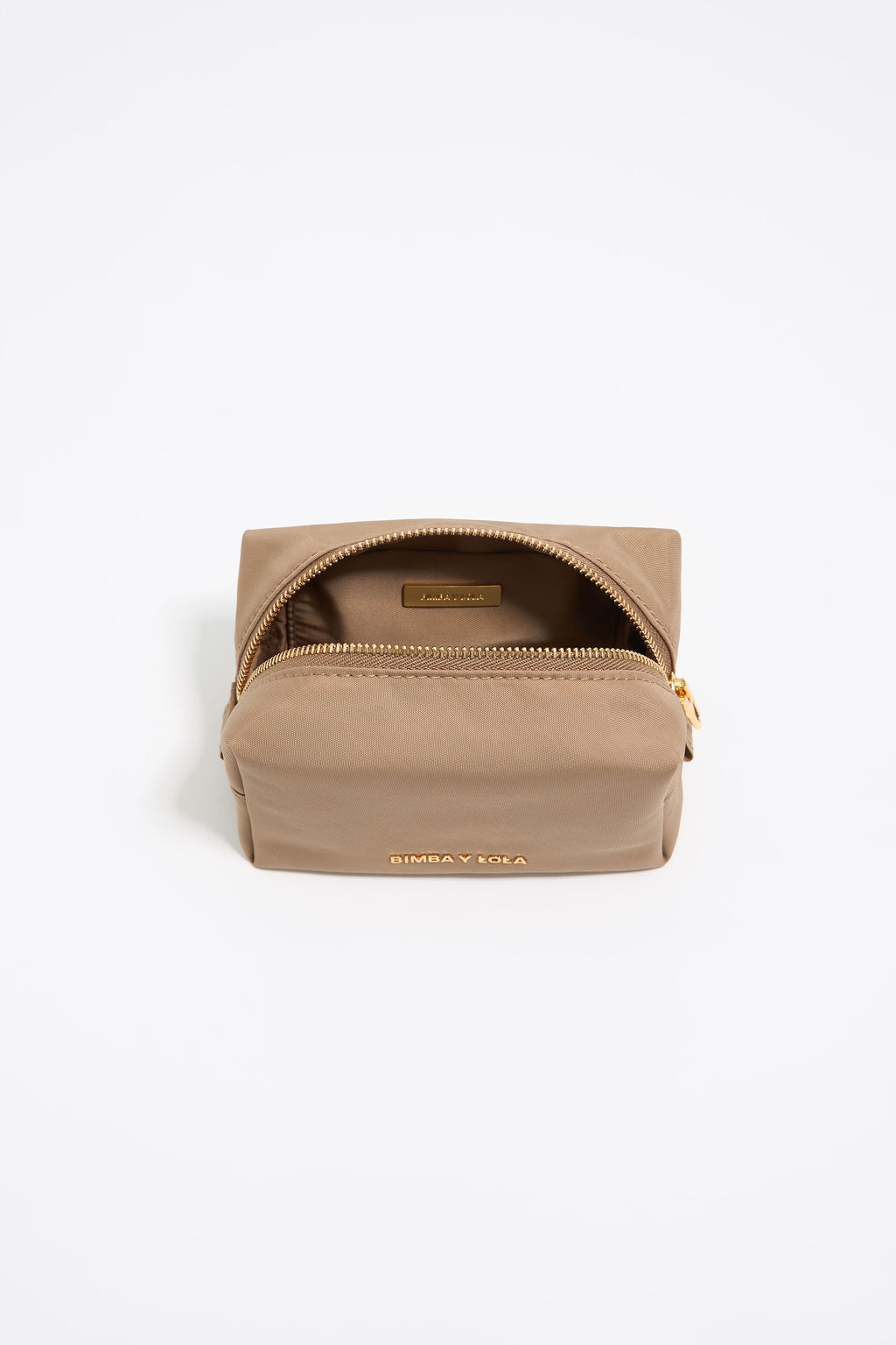 Small bark brown nylon make-up case