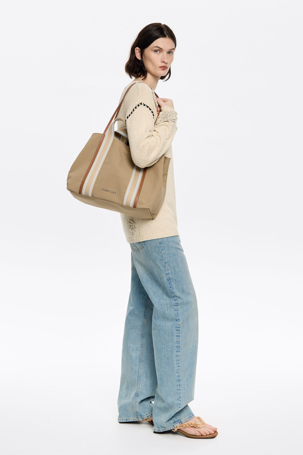 Large camel gabardine Chihuahua shopper bag