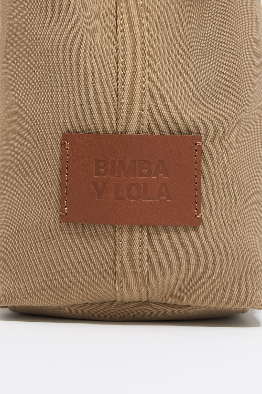 Large camel gabardine Chihuahua shopper bag