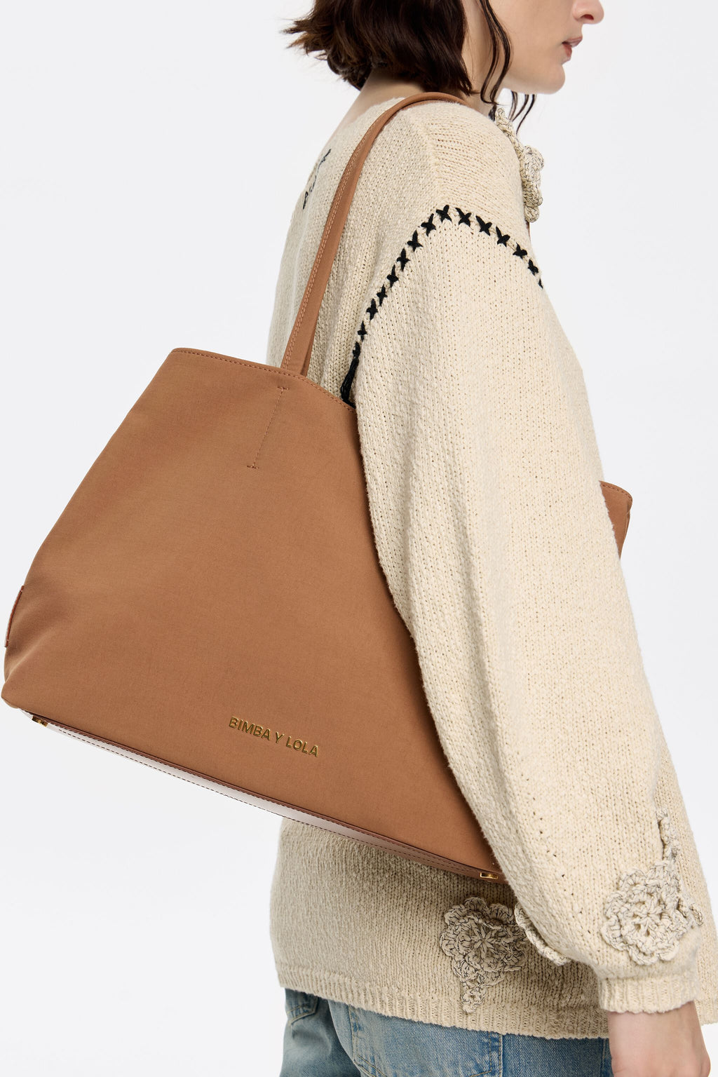 Large cinnamon gabardine Chihuahua shopper bag