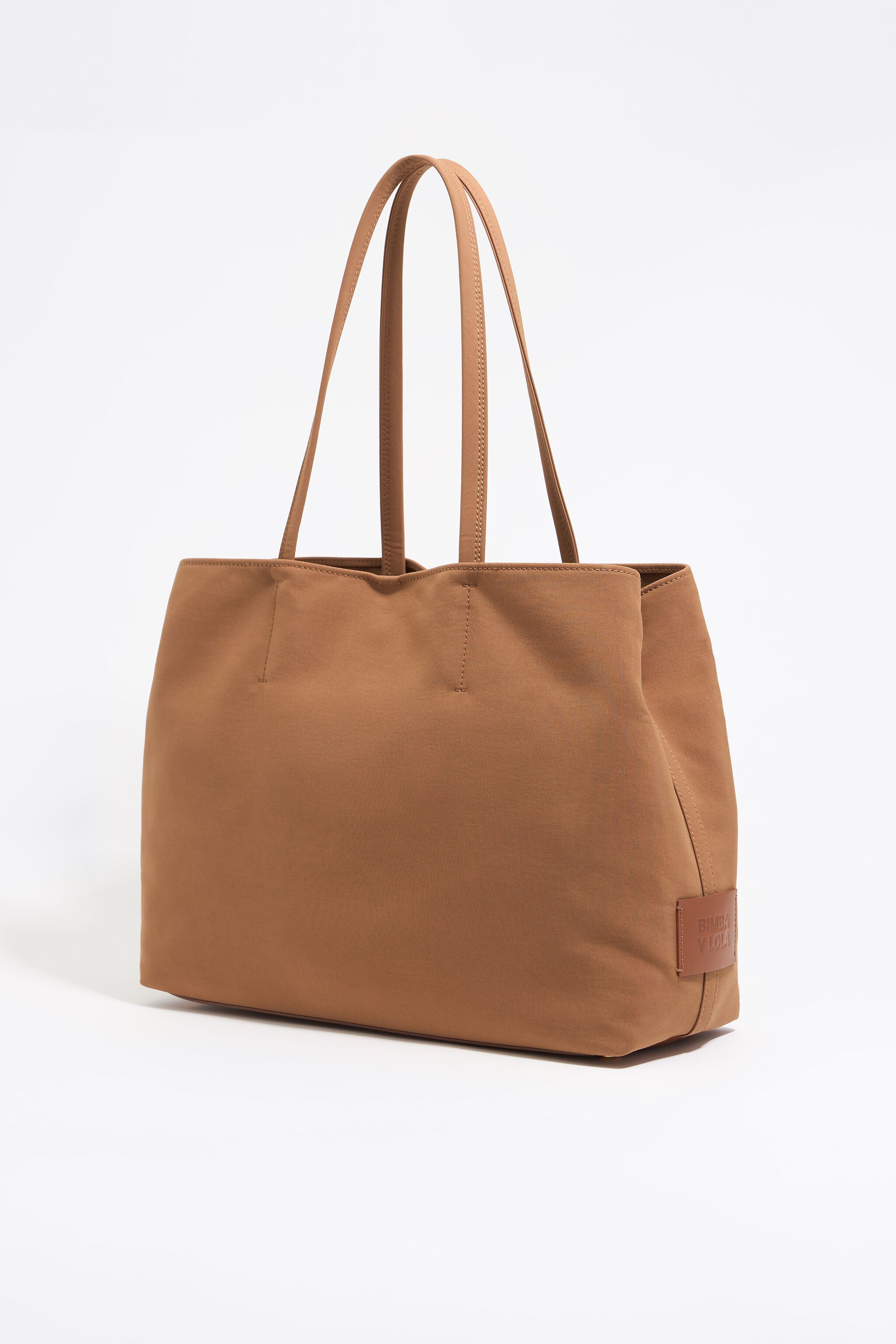 Large cinnamon gabardine Chihuahua shopper bag