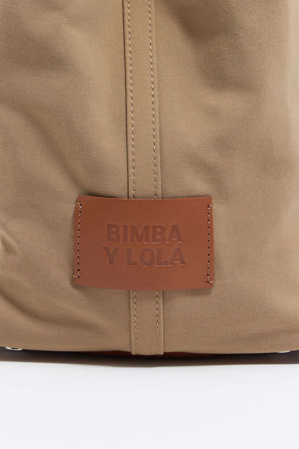 Large camel gabardine Chihuahua bag