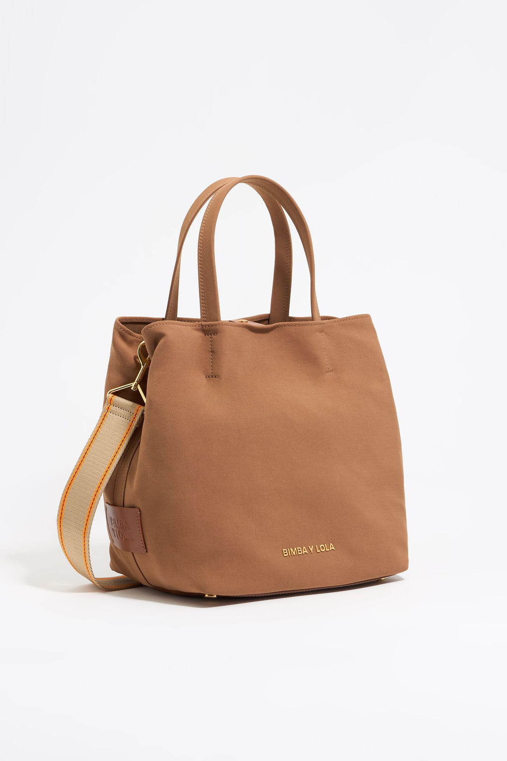 Large cinnamon gabardine Chihuahua bag