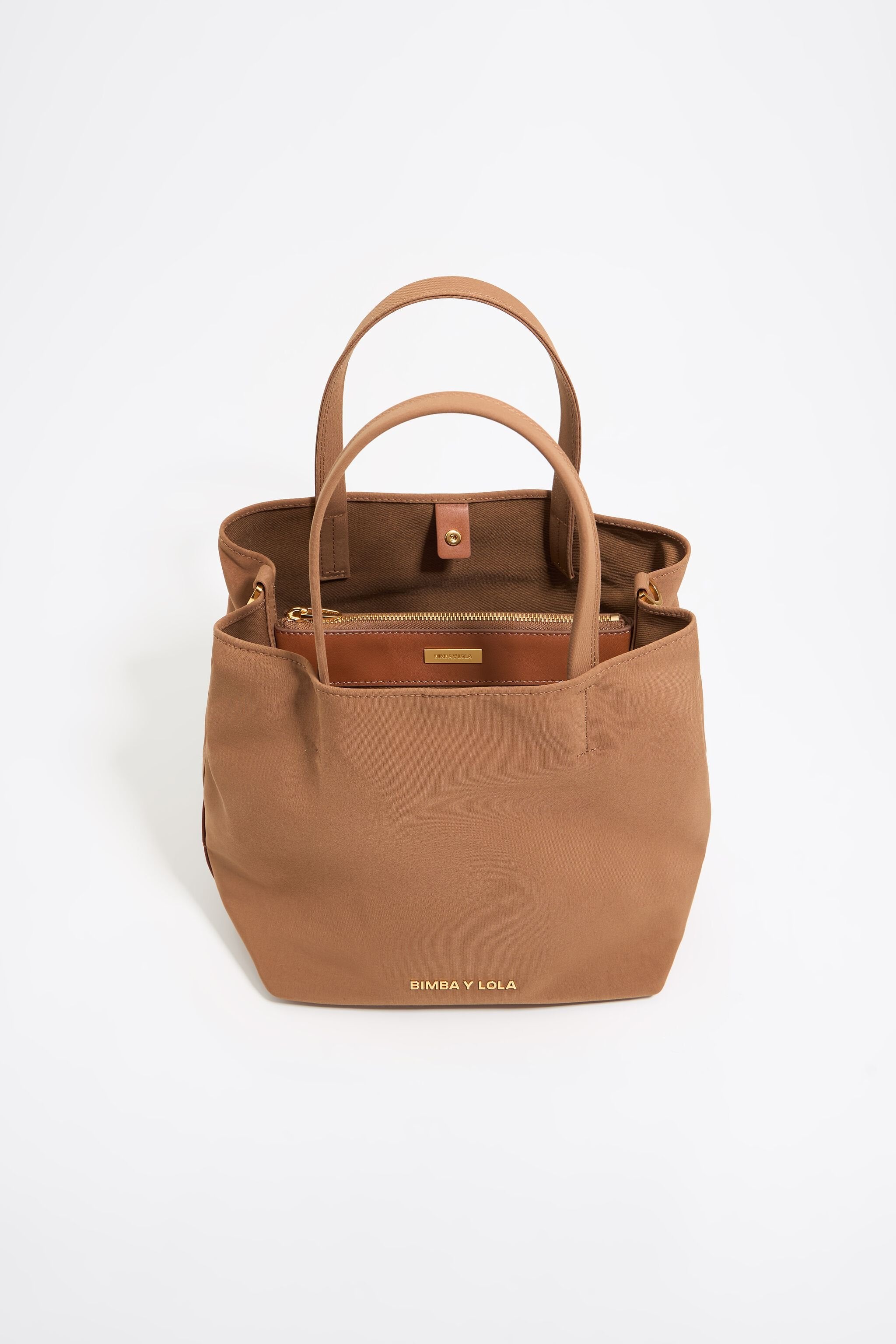 Large cinnamon gabardine Chihuahua bag