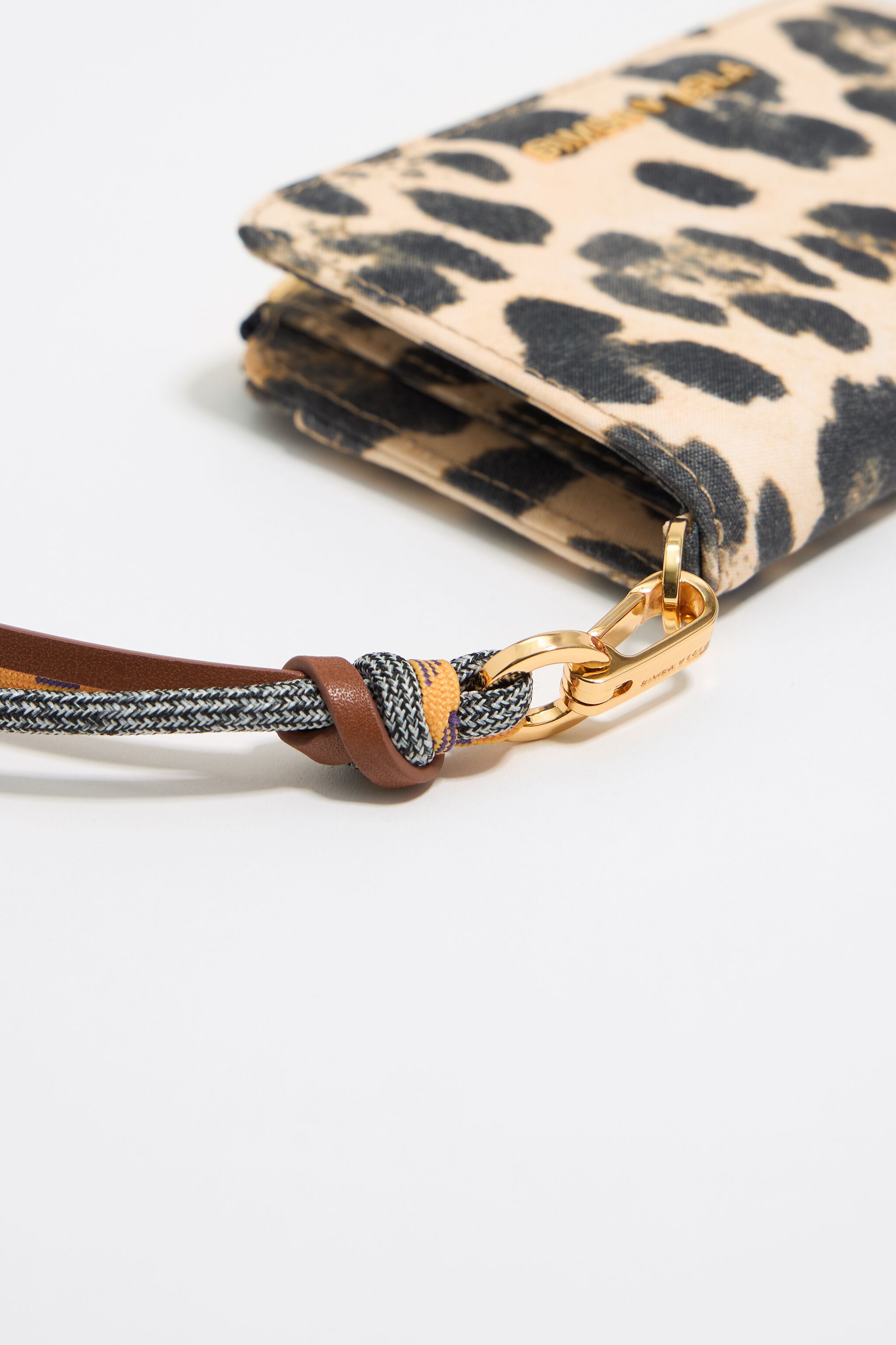Beige Leopard nylon purse
