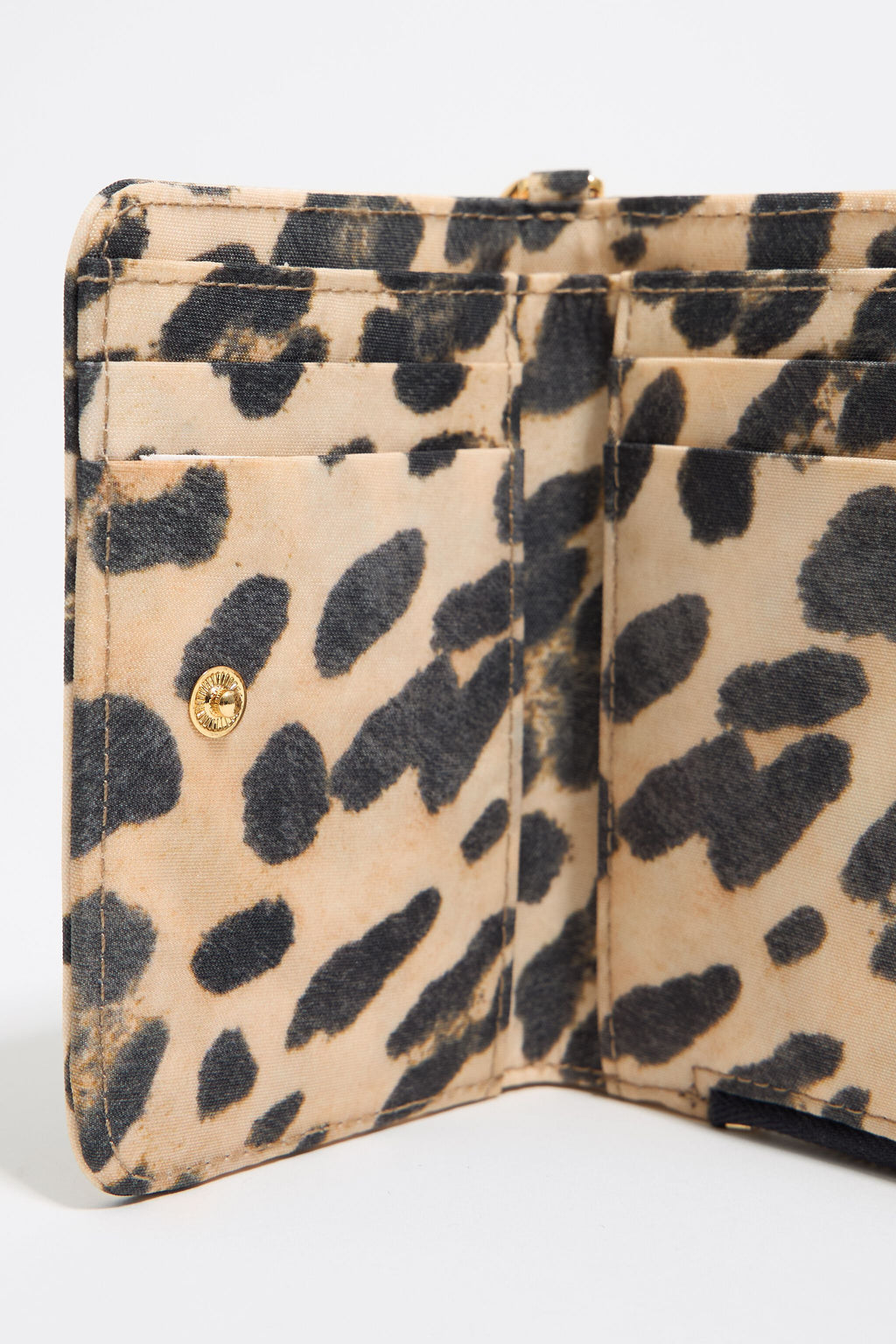 Beige Leopard nylon purse
