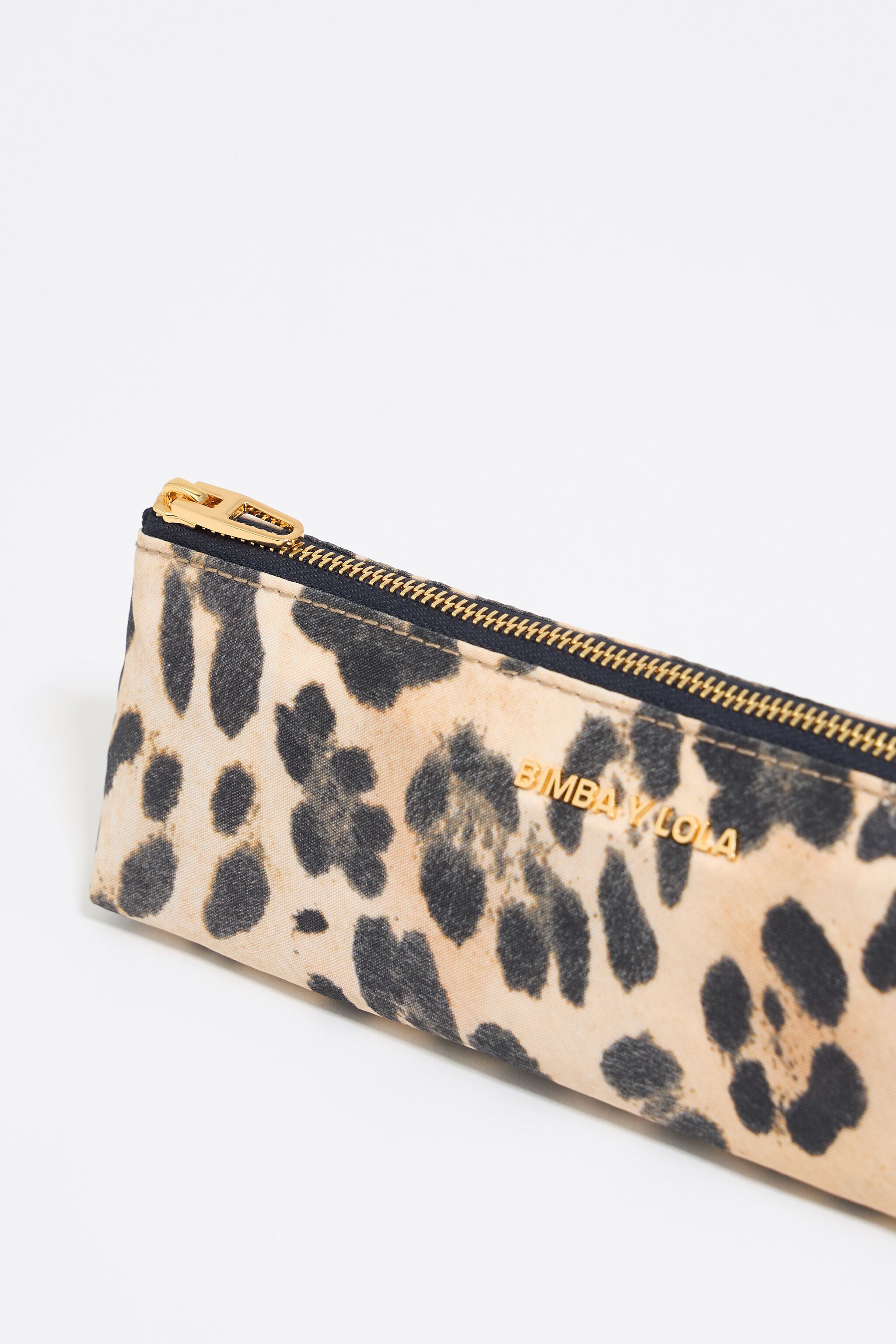 Beige Leopard nylon make-up case