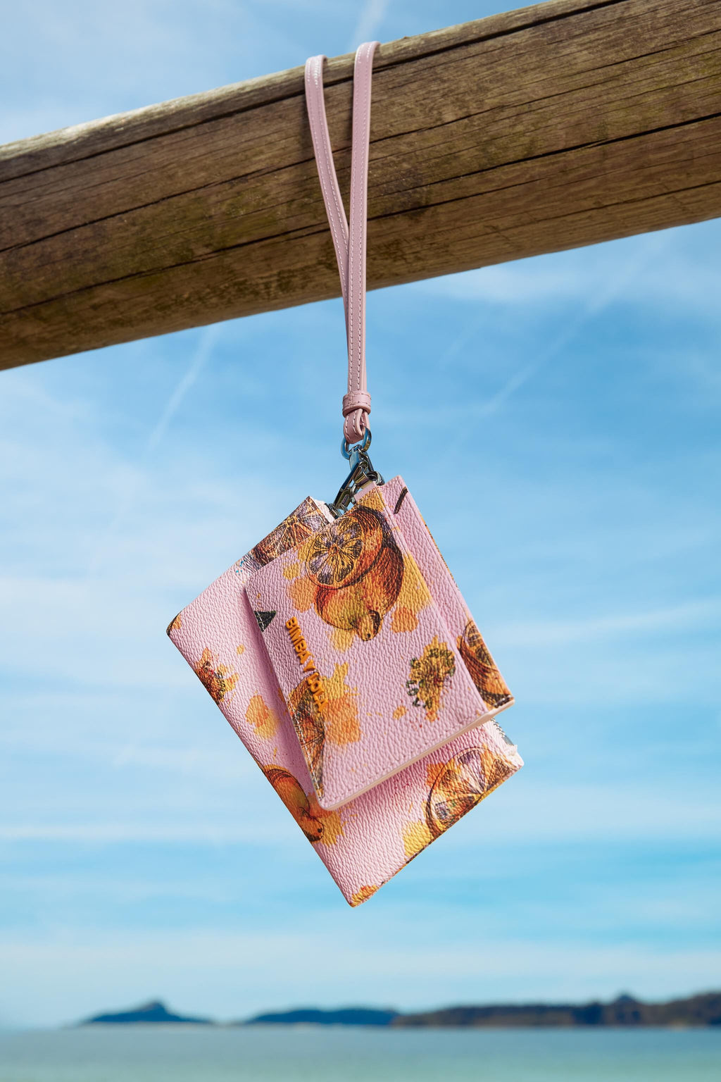 Pink Lemons pebbled card holder