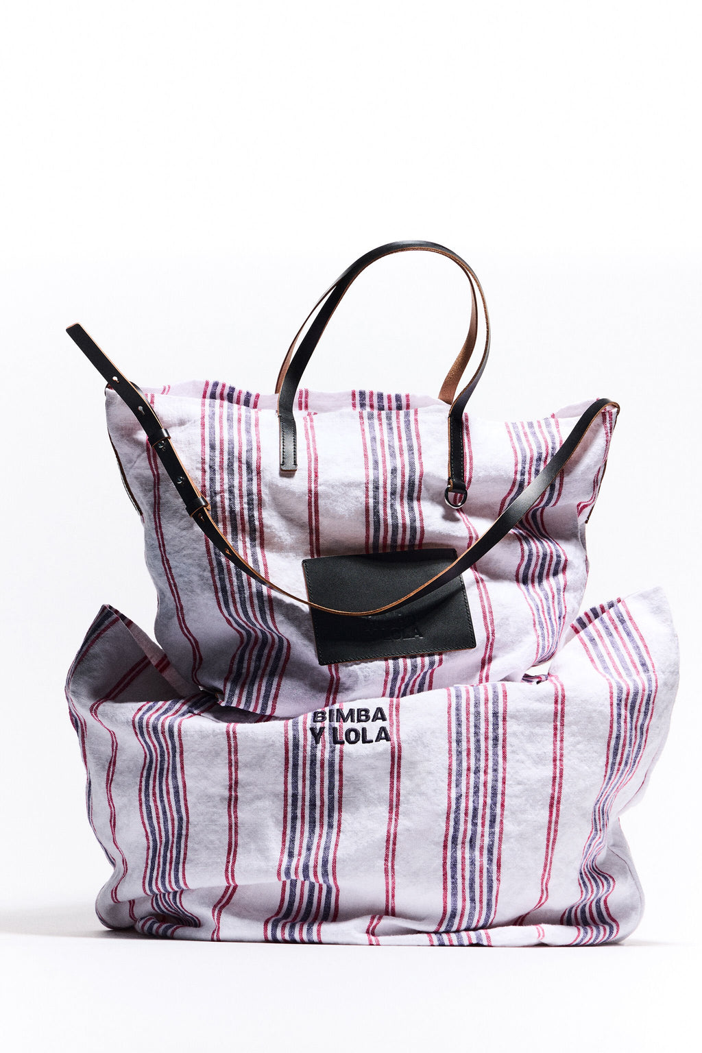 Strawberry linen shoulder bag