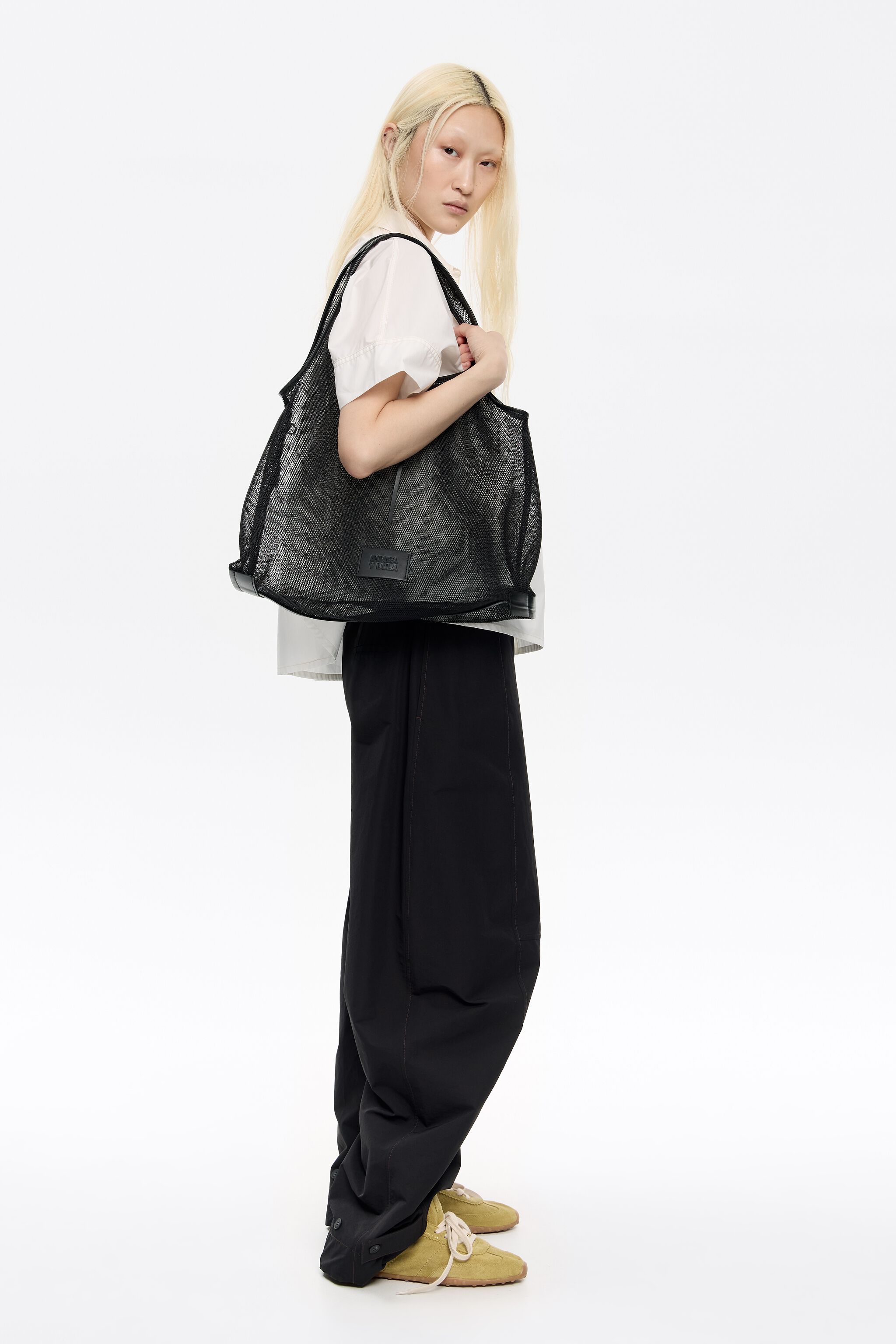 Large black mesh Paper bag