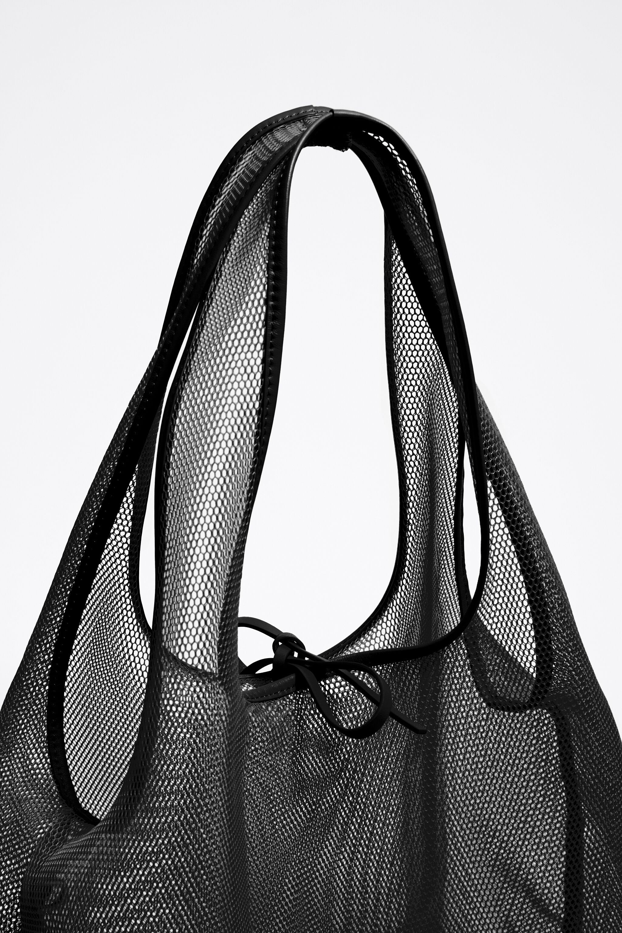 Large black mesh Paper bag