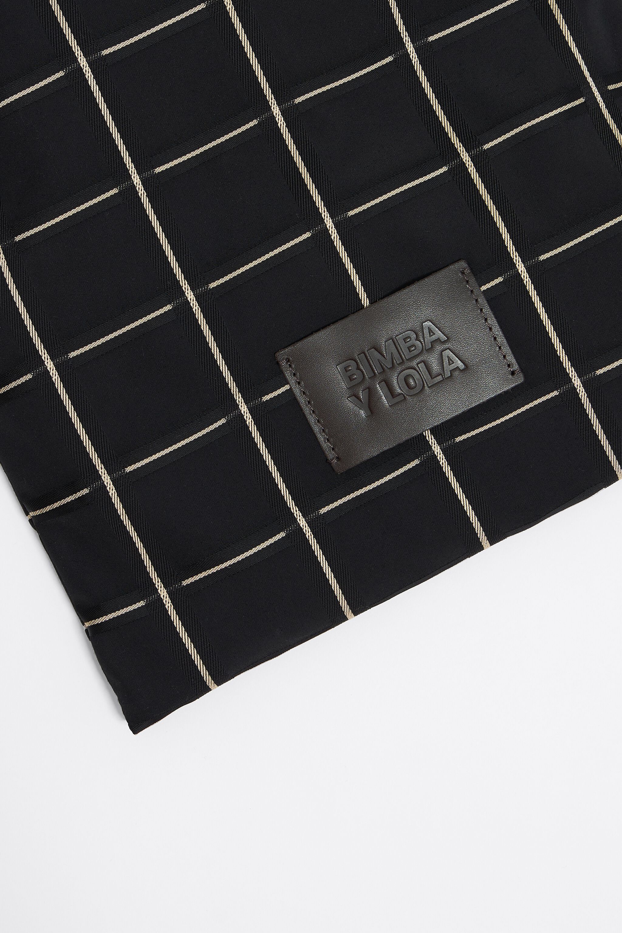 Black checked tote bag