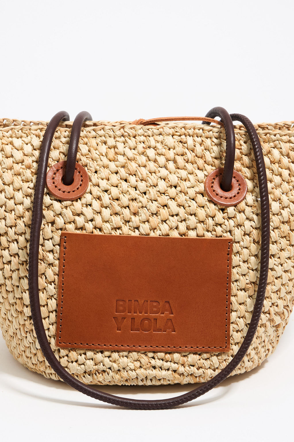 Medium natural basket