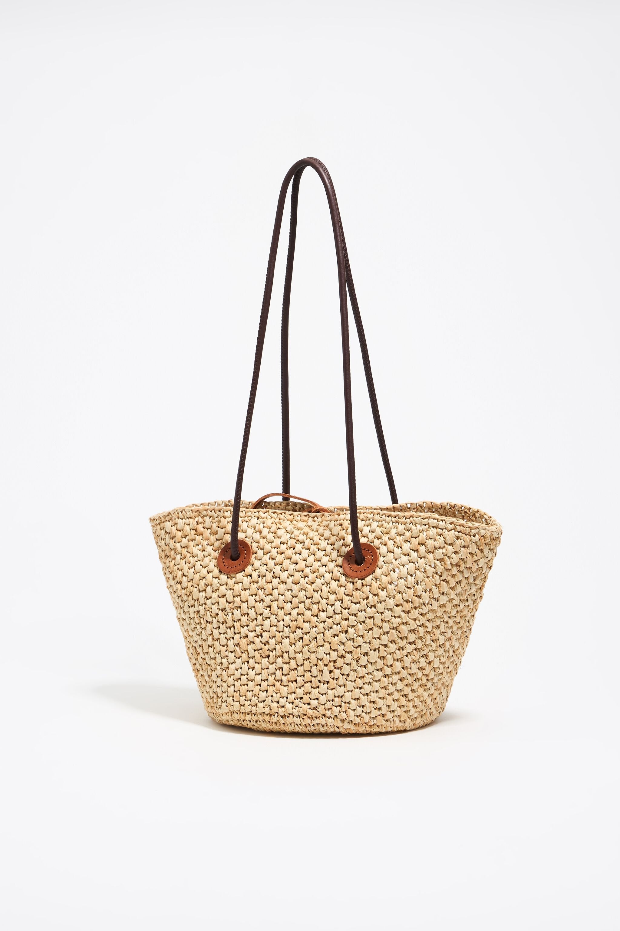Medium natural basket