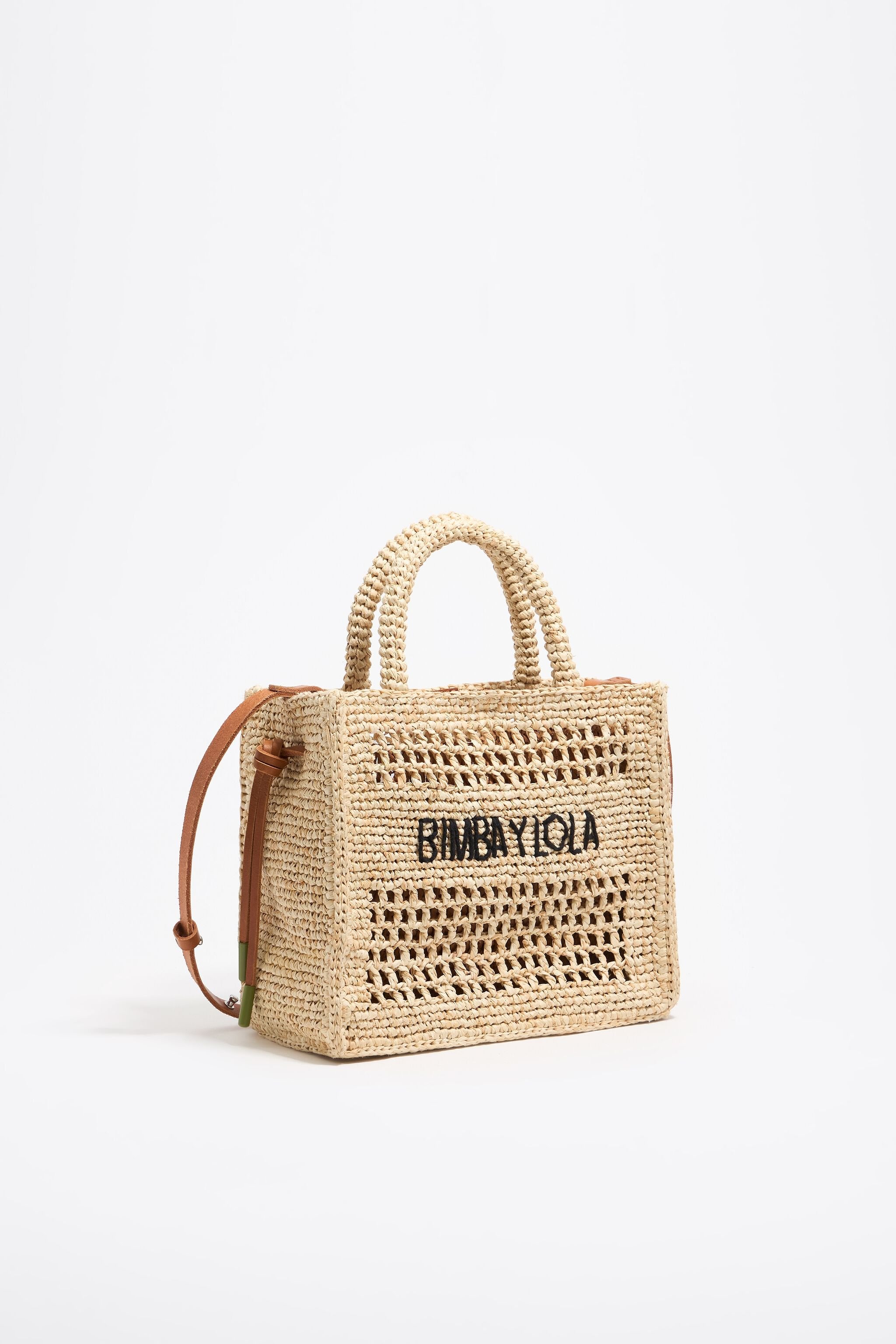 Small natural raffia shopper bag