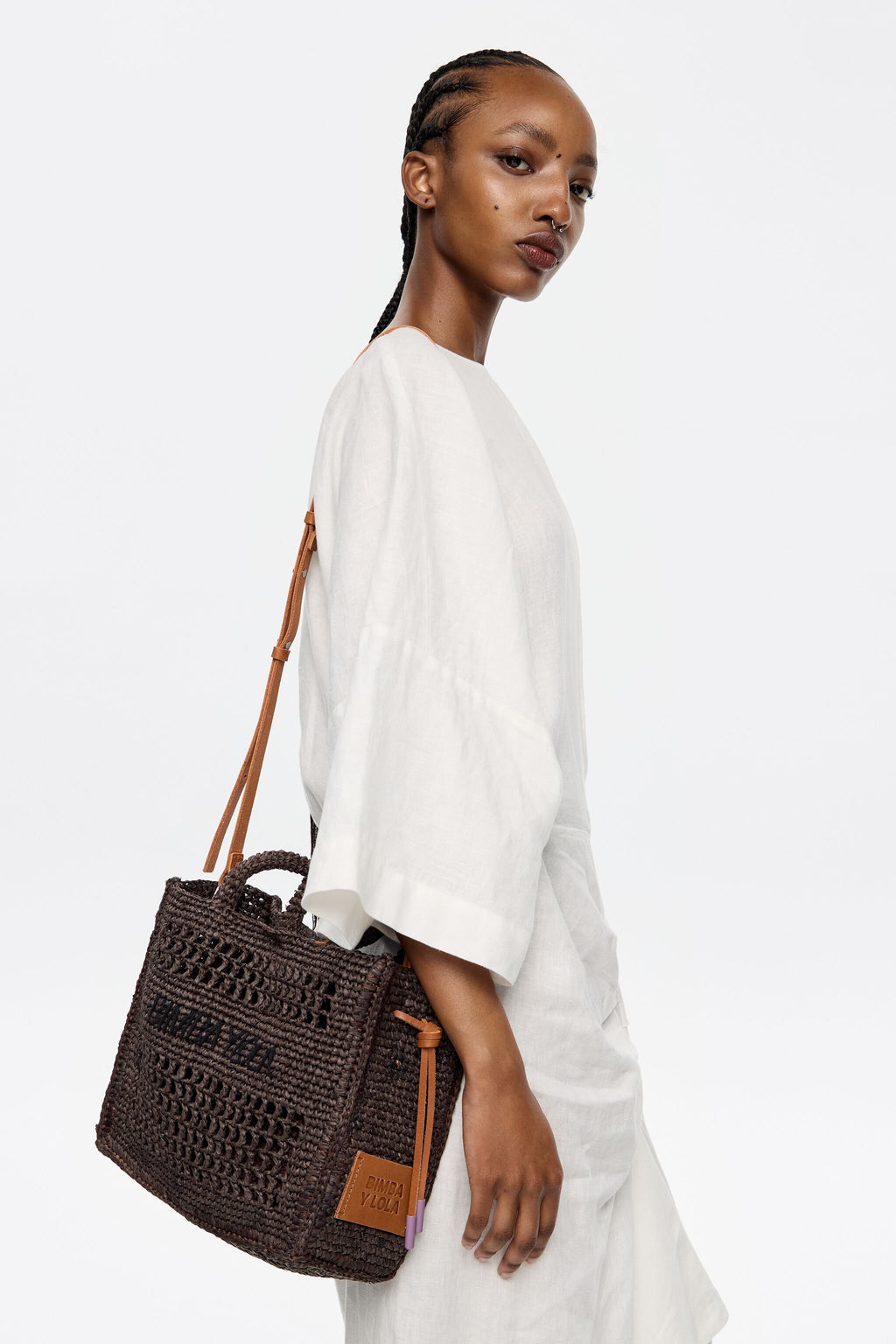 Small chocolate raffia shopper bag