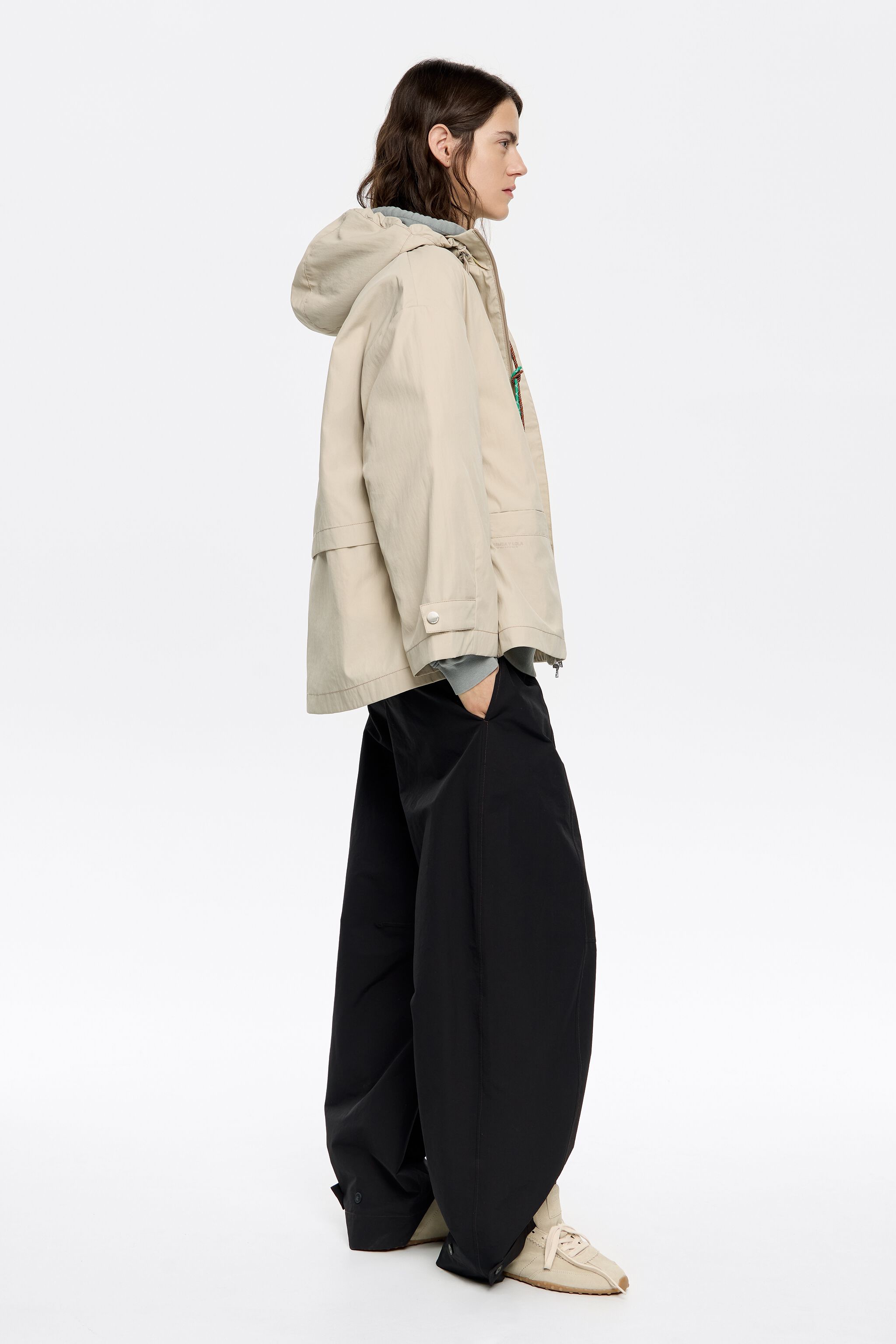 Light stone A-line trench