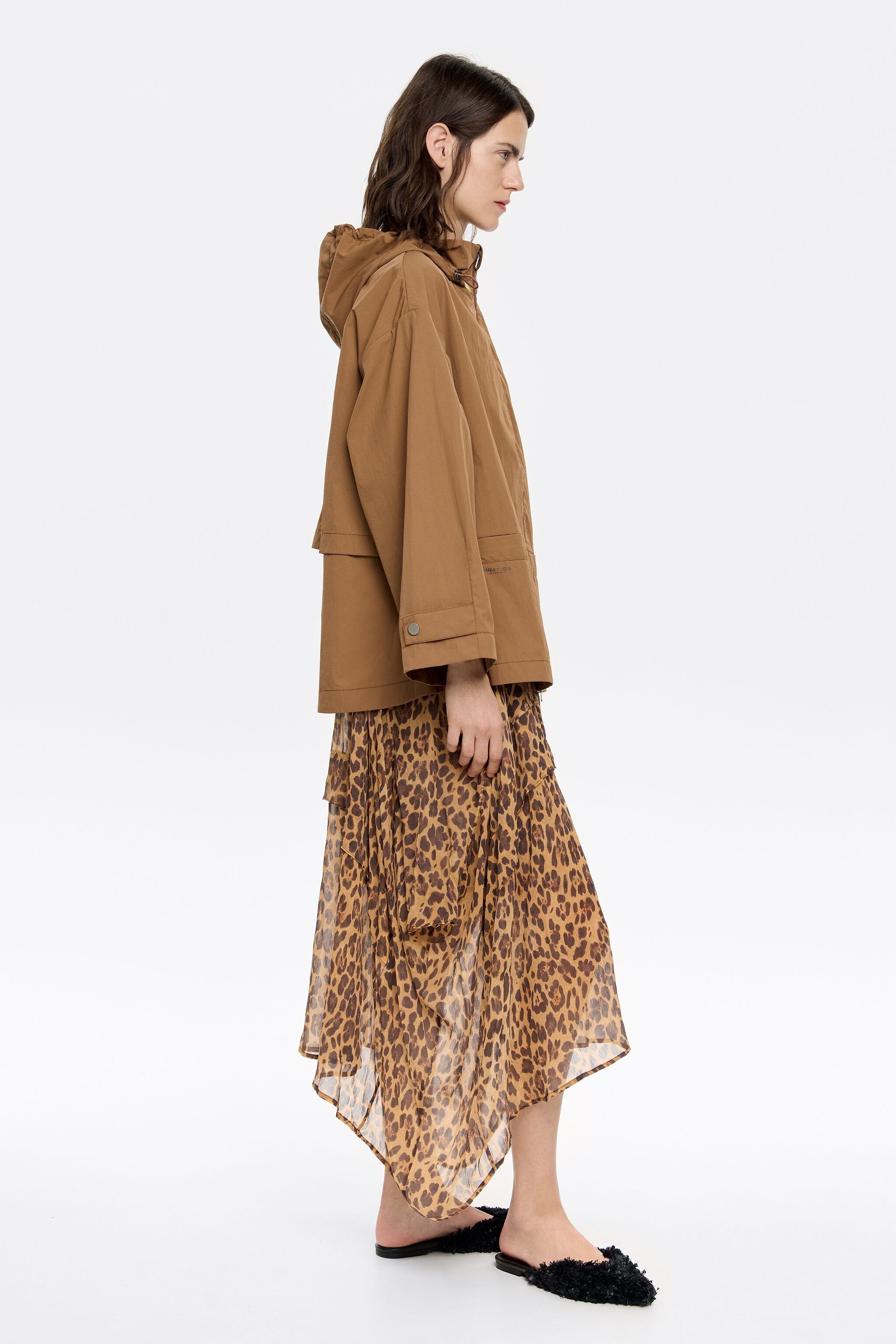 Light brown A-line trench