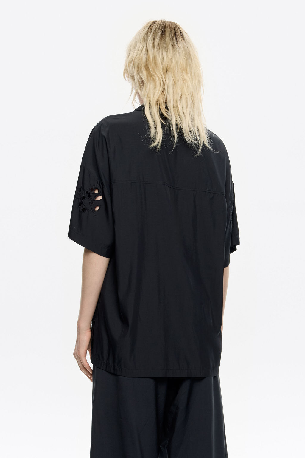 Oversize black shirt with embroidery