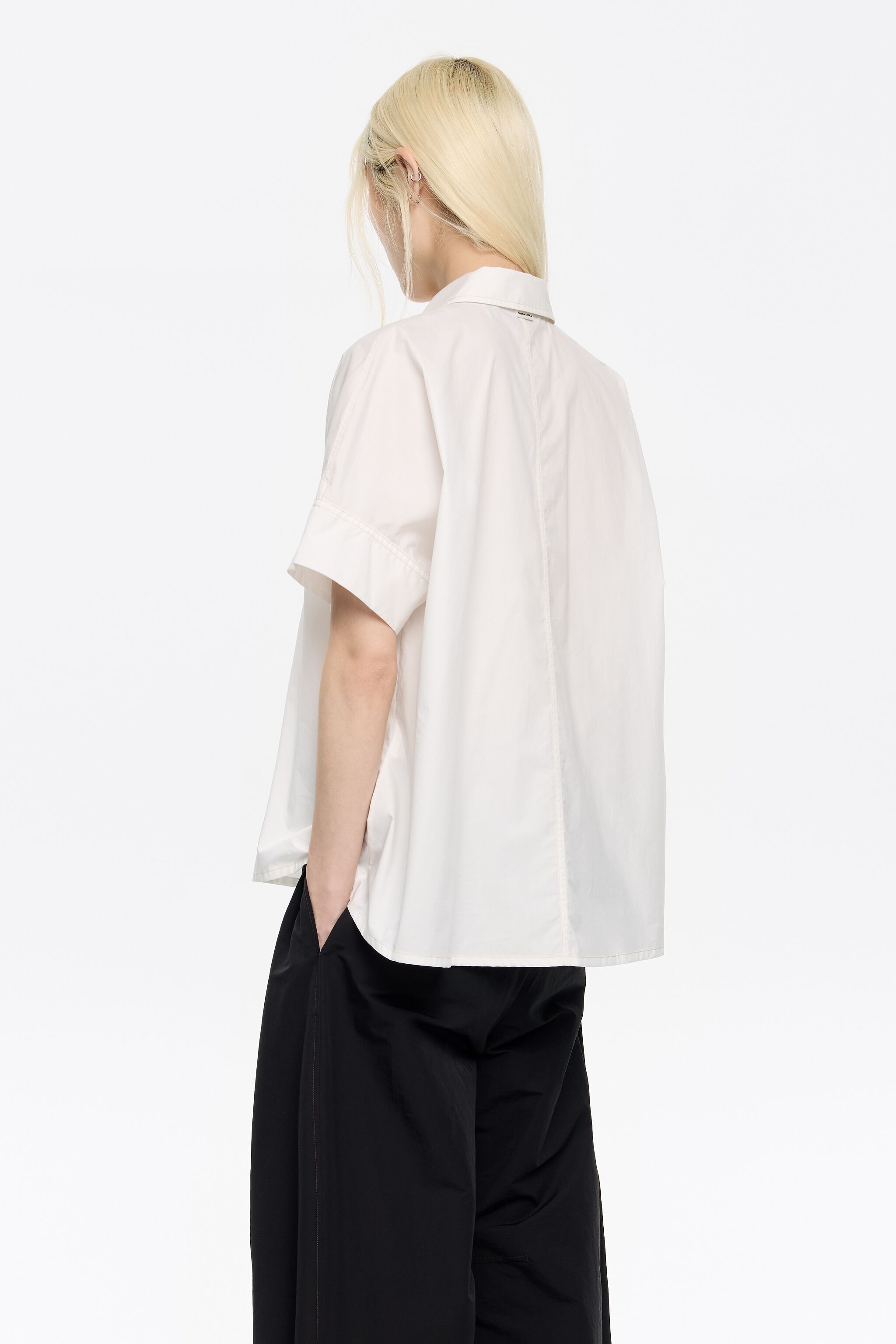 Oversize white cotton shirt