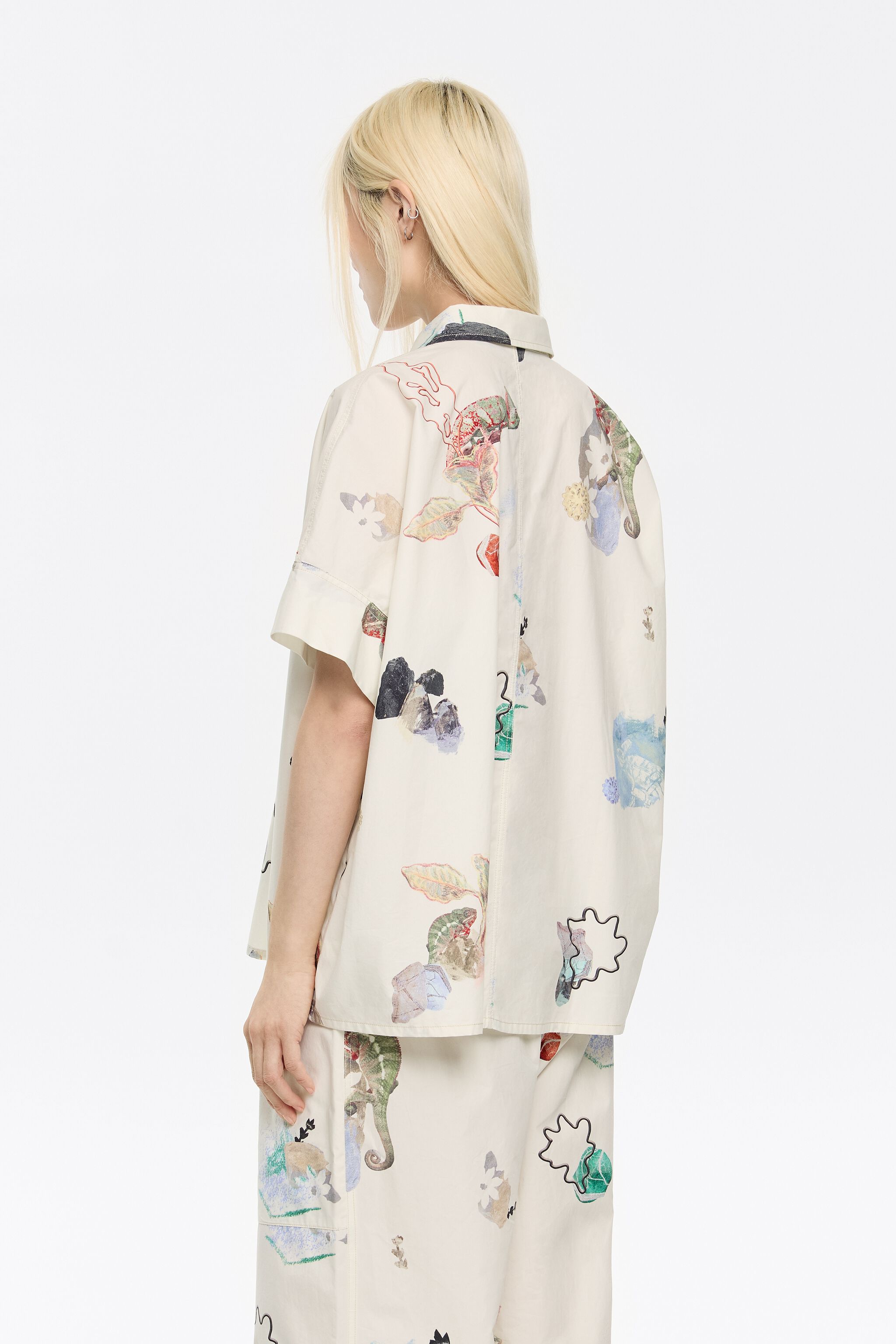 Oversize ivory Chameleon cotton shirt