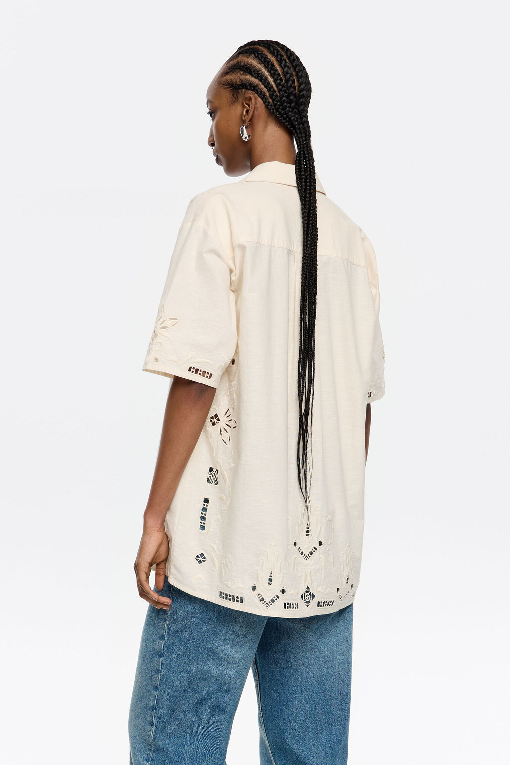 Oversize cream shirt with embroidery