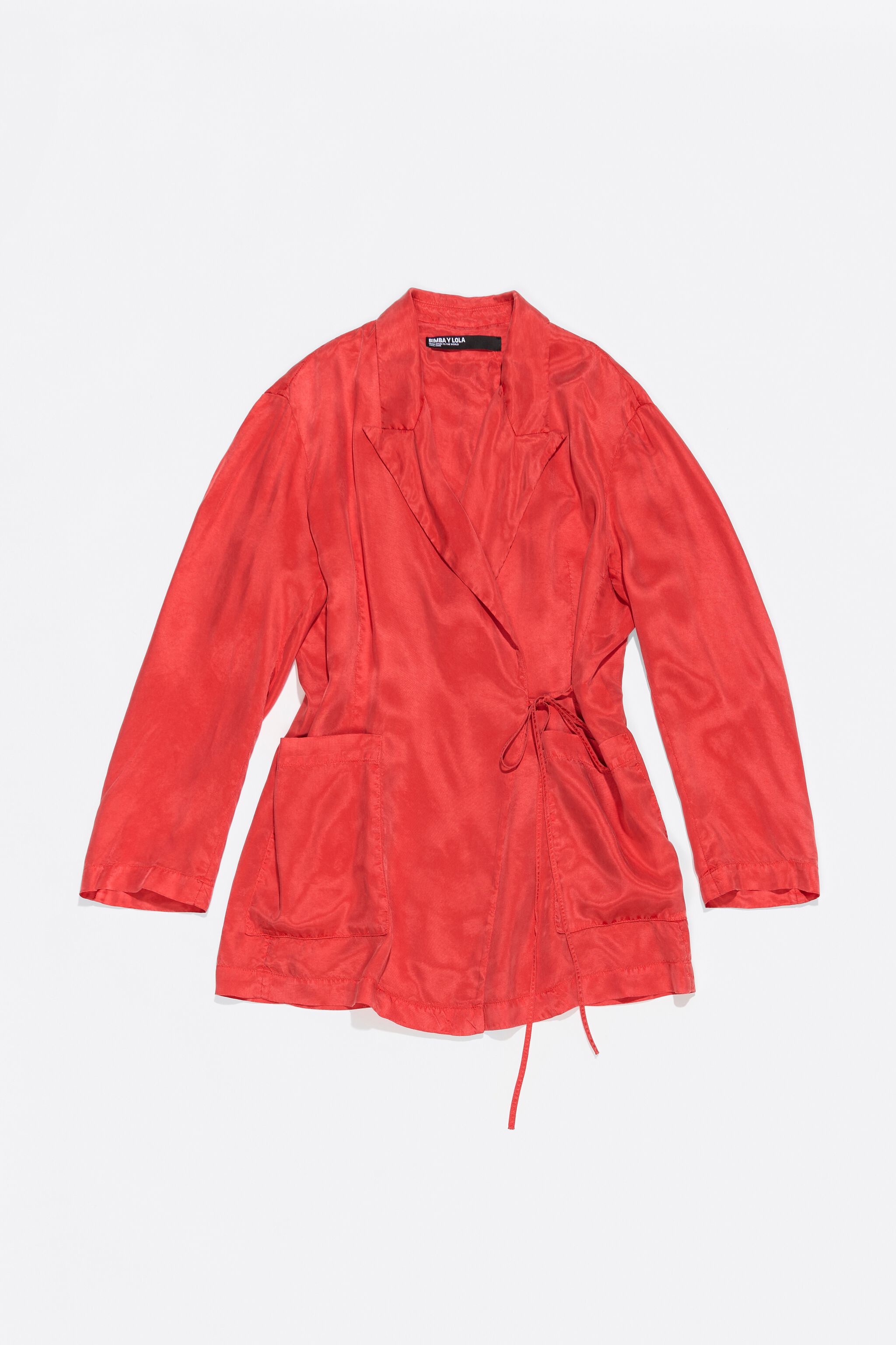 Fluid red double-breasted jacket