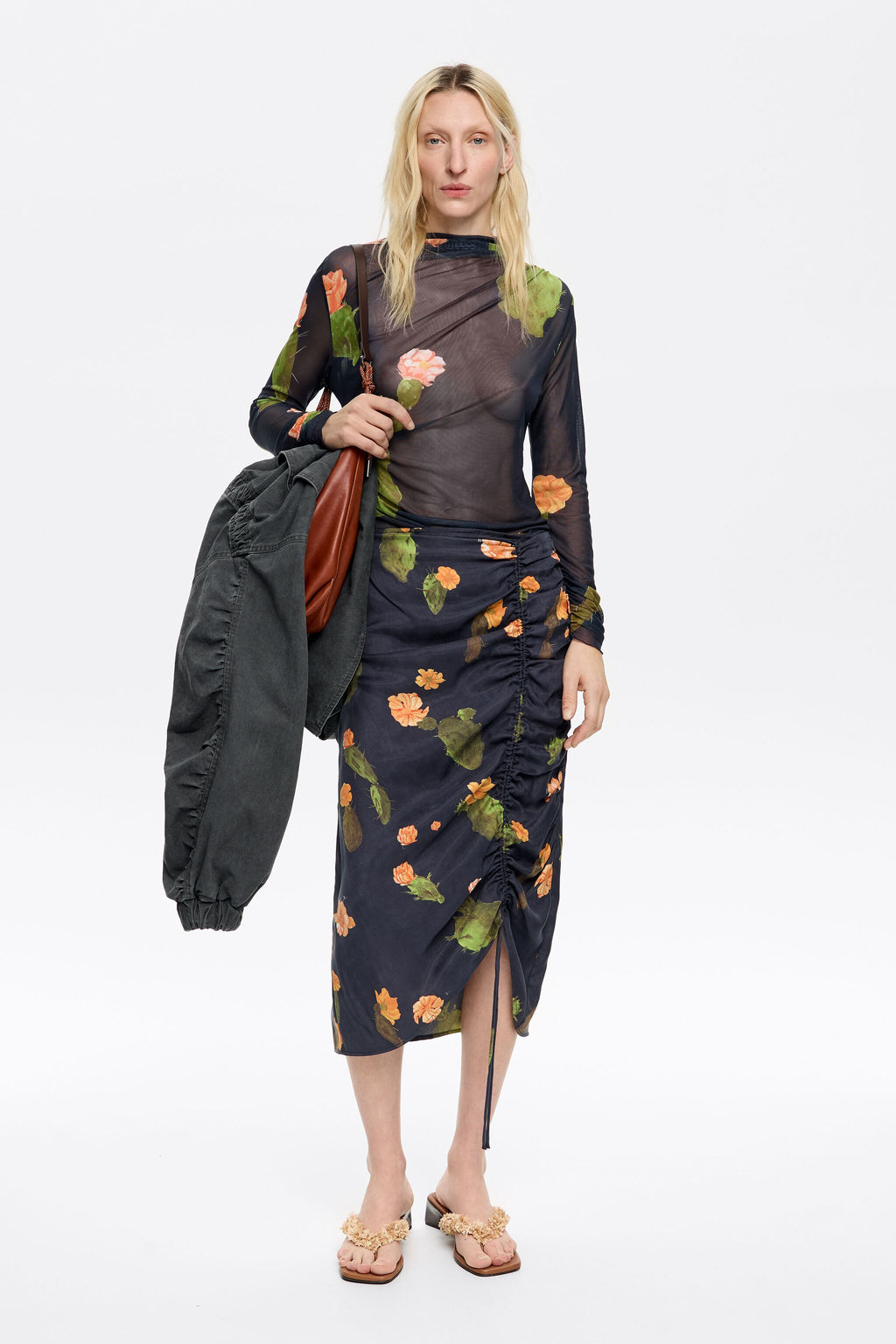 Black Cactus ruched skirt