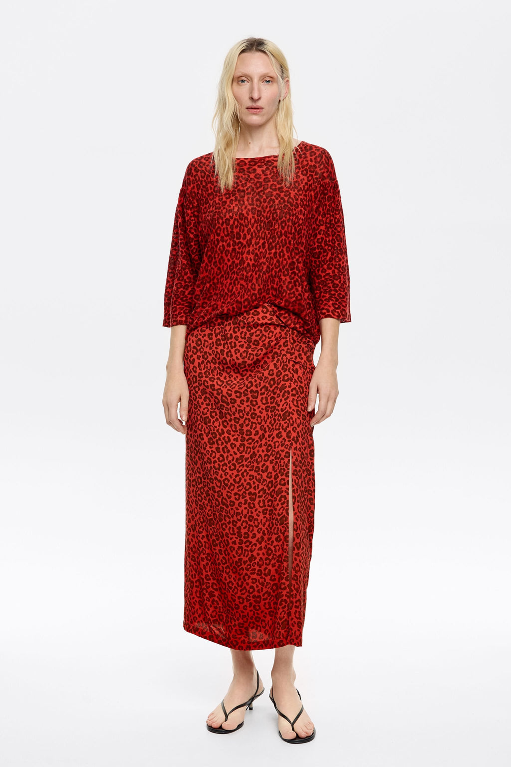 Red Animalspots midi skirt