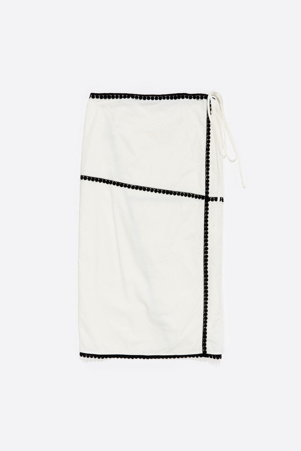 White wrap skirt with raised embroidery