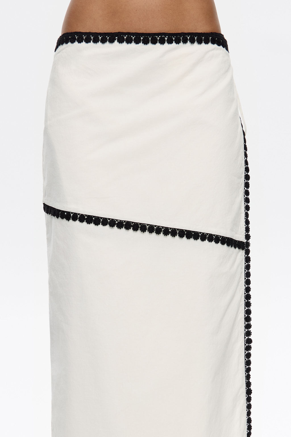 White wrap skirt with raised embroidery