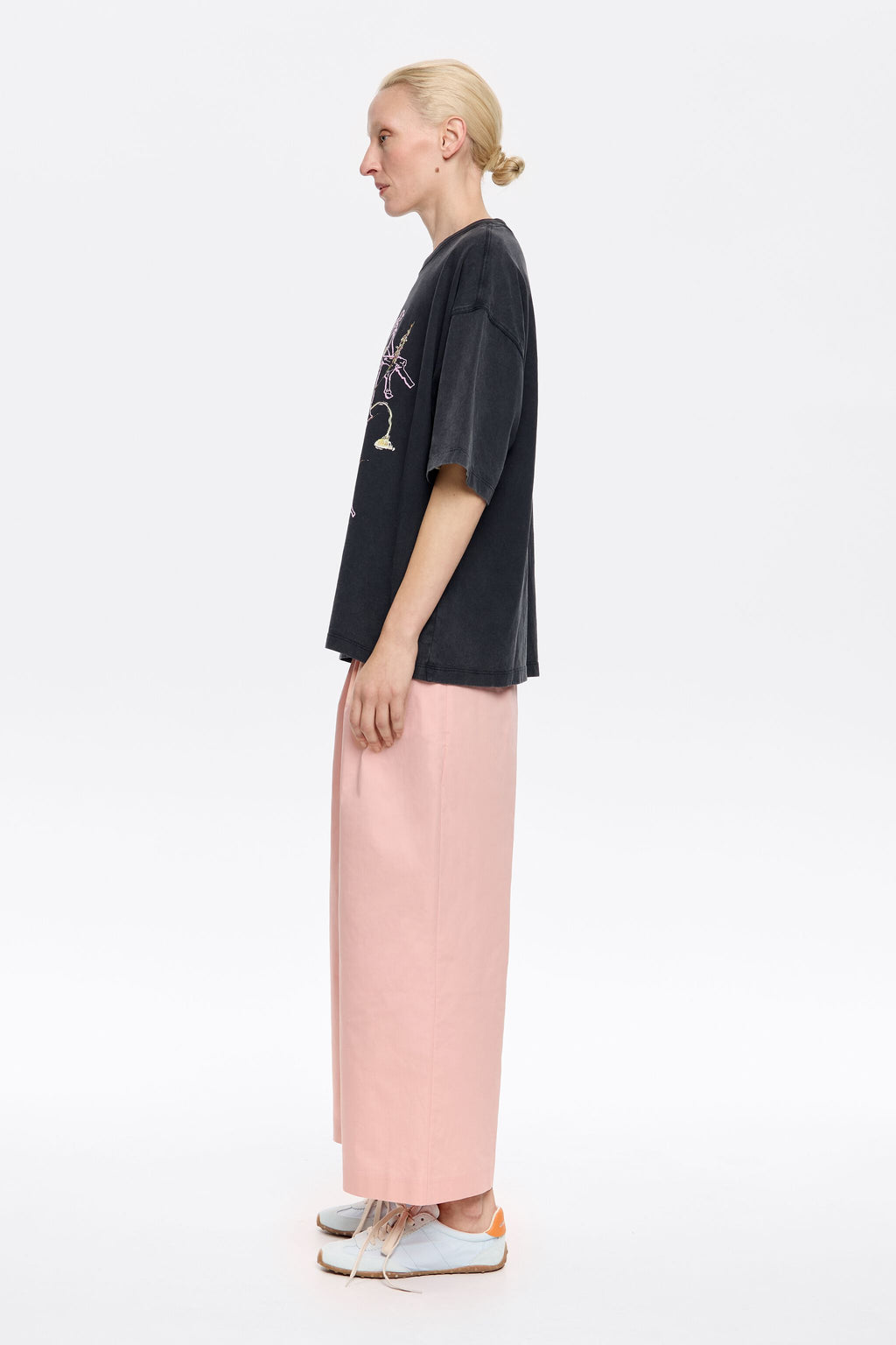 Light pink darted ankle-length trousers
